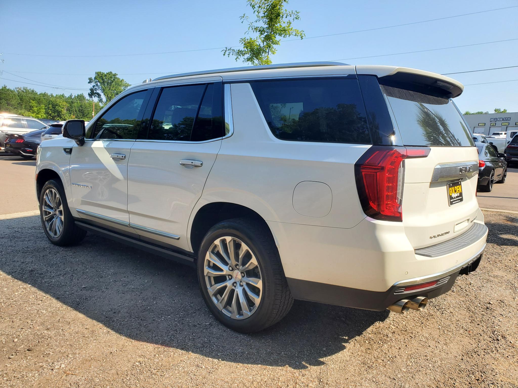 GMC Yukon 4WD 4dr Denali 2021