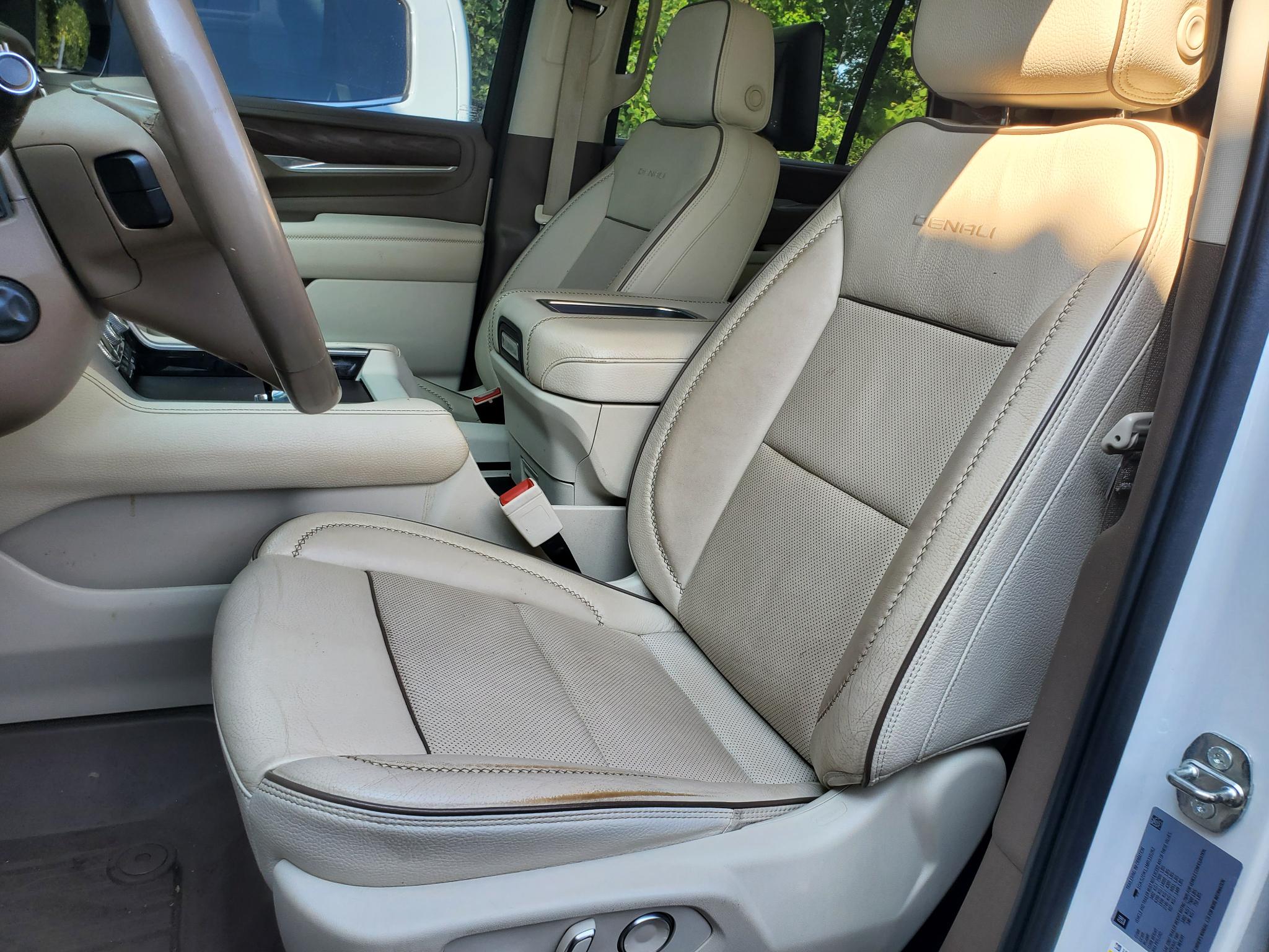GMC Yukon 4WD 4dr Denali 2021