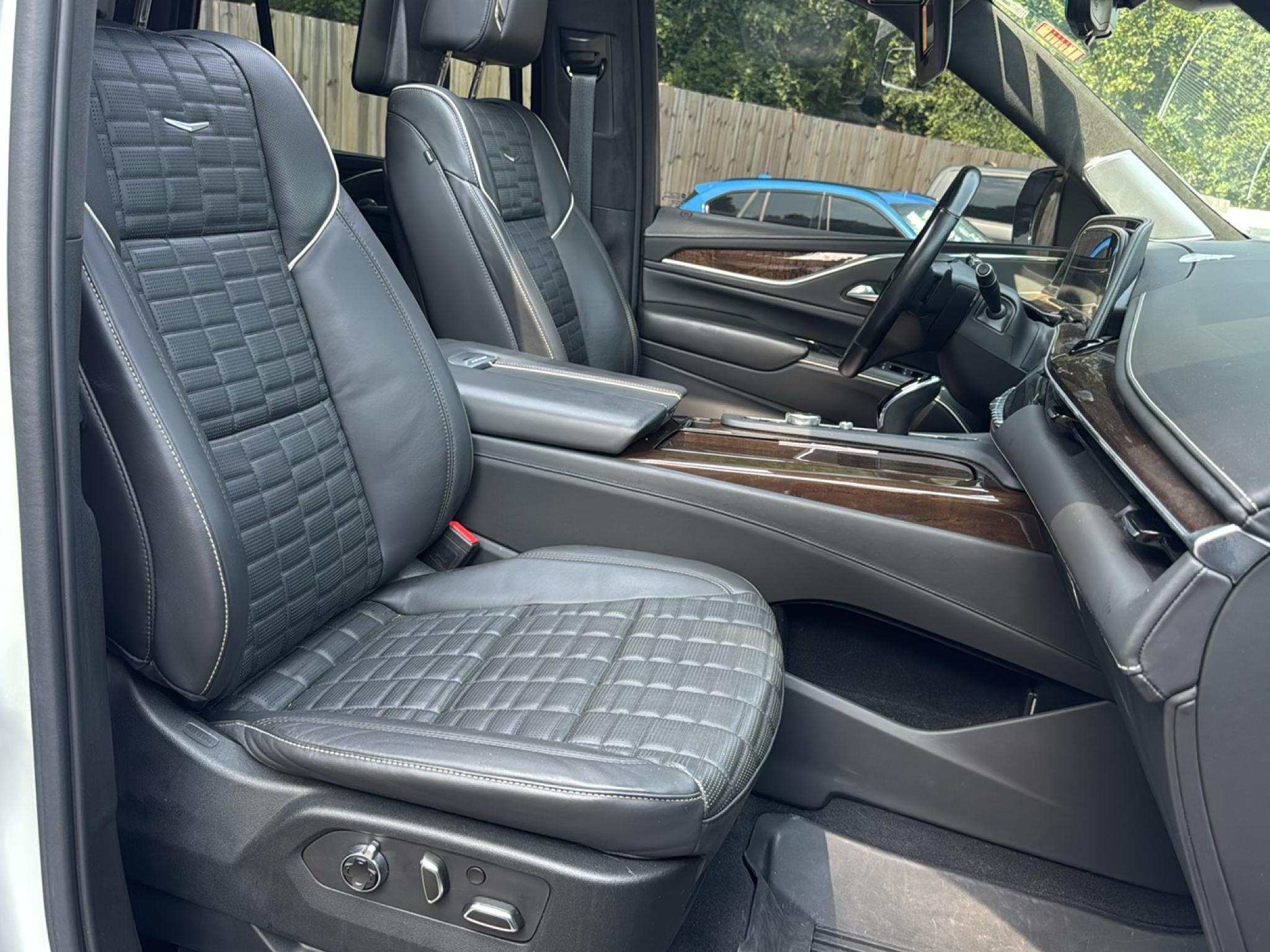 Cadillac Escalade 4WD 4dr Sport Platinum 2021