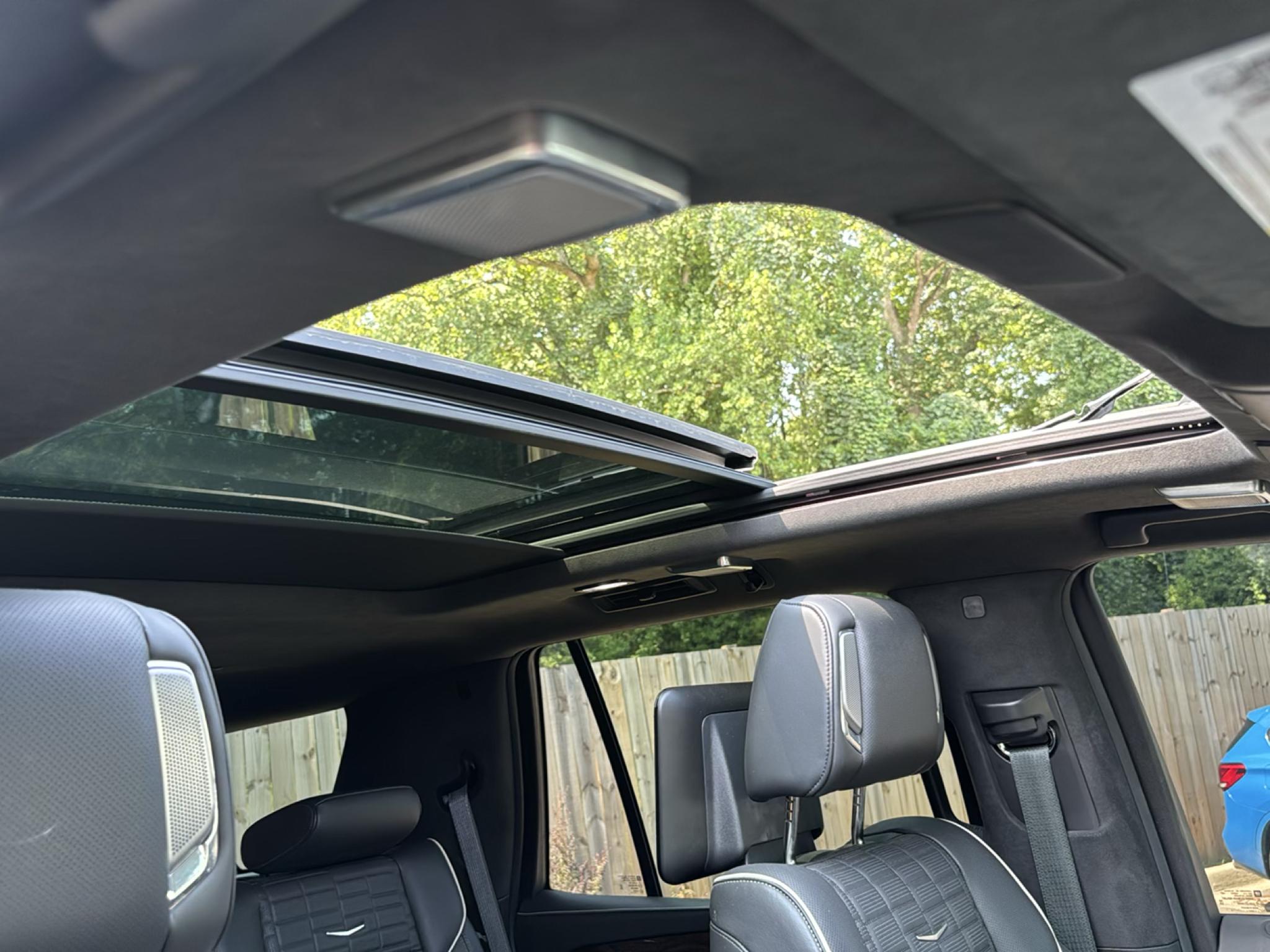 Cadillac Escalade 4WD 4dr Sport Platinum 2021