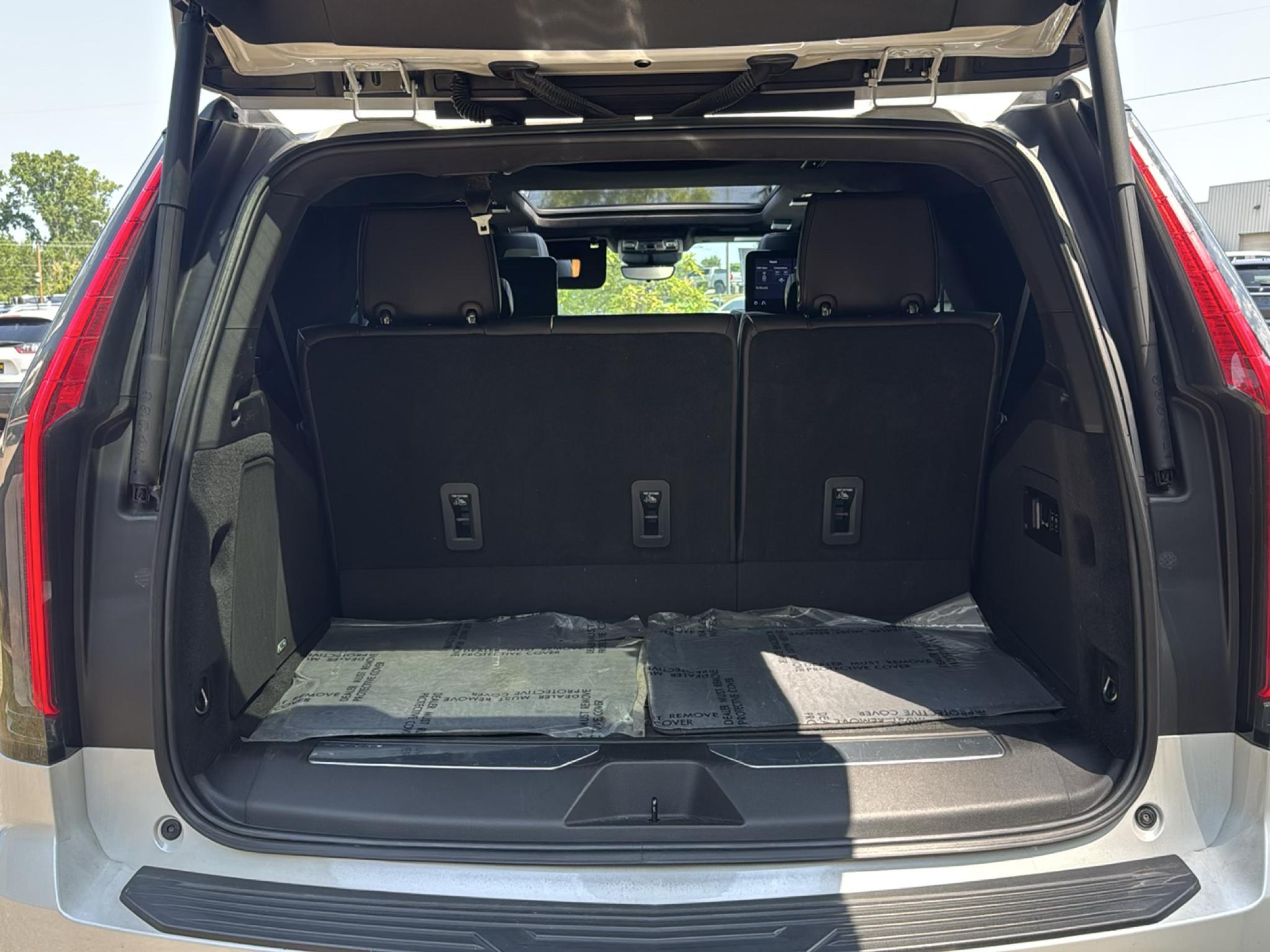 Cadillac Escalade 4WD 4dr Sport Platinum 2021