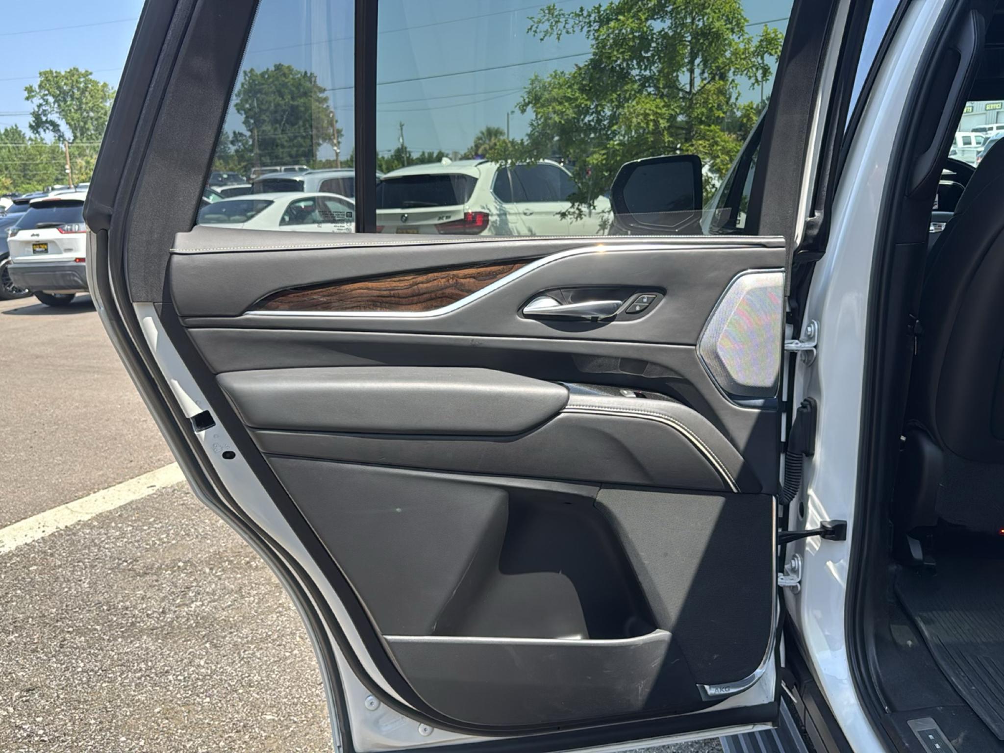 Cadillac Escalade 4WD 4dr Sport Platinum 2021