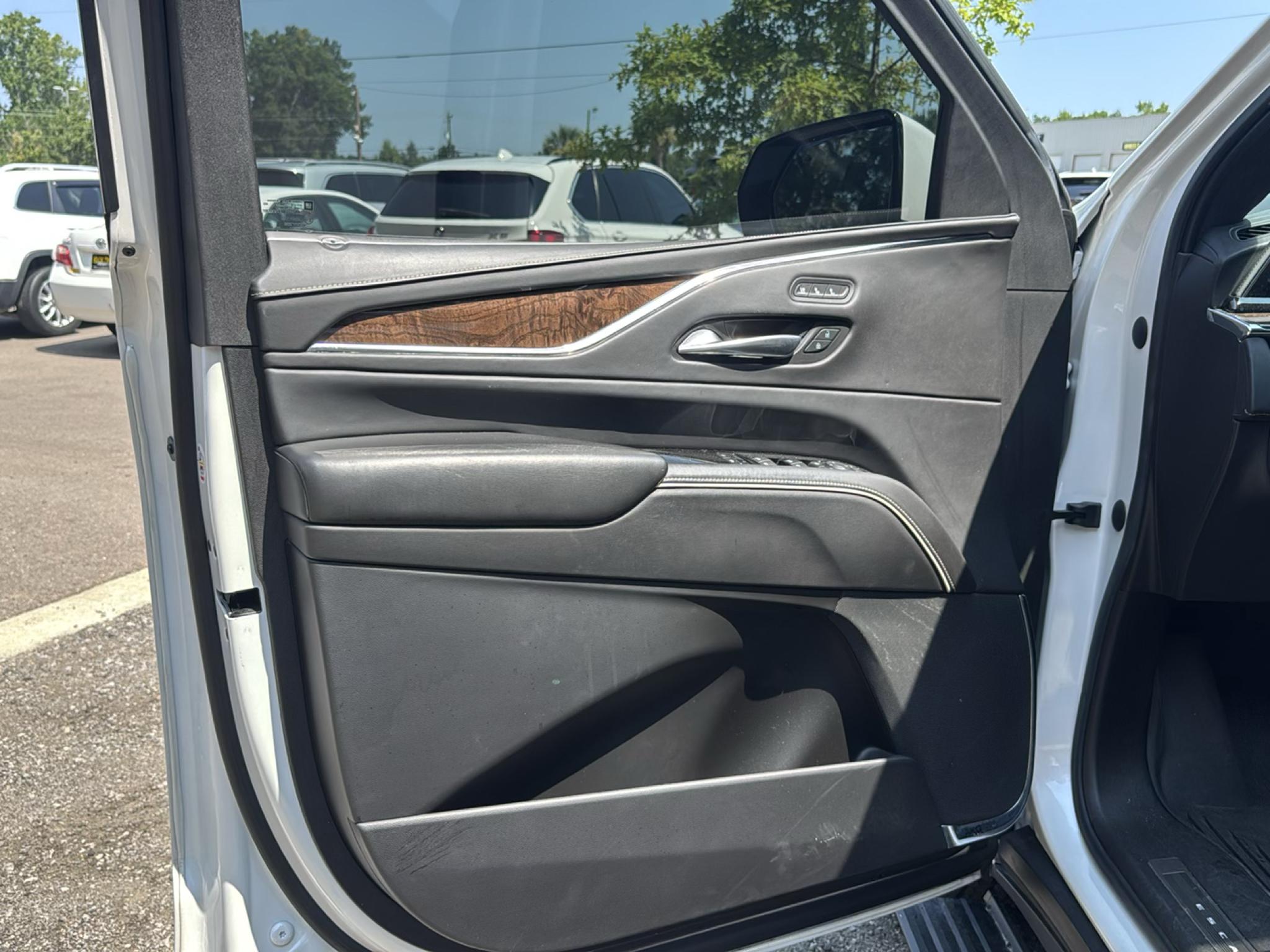 Cadillac Escalade 4WD 4dr Sport Platinum 2021