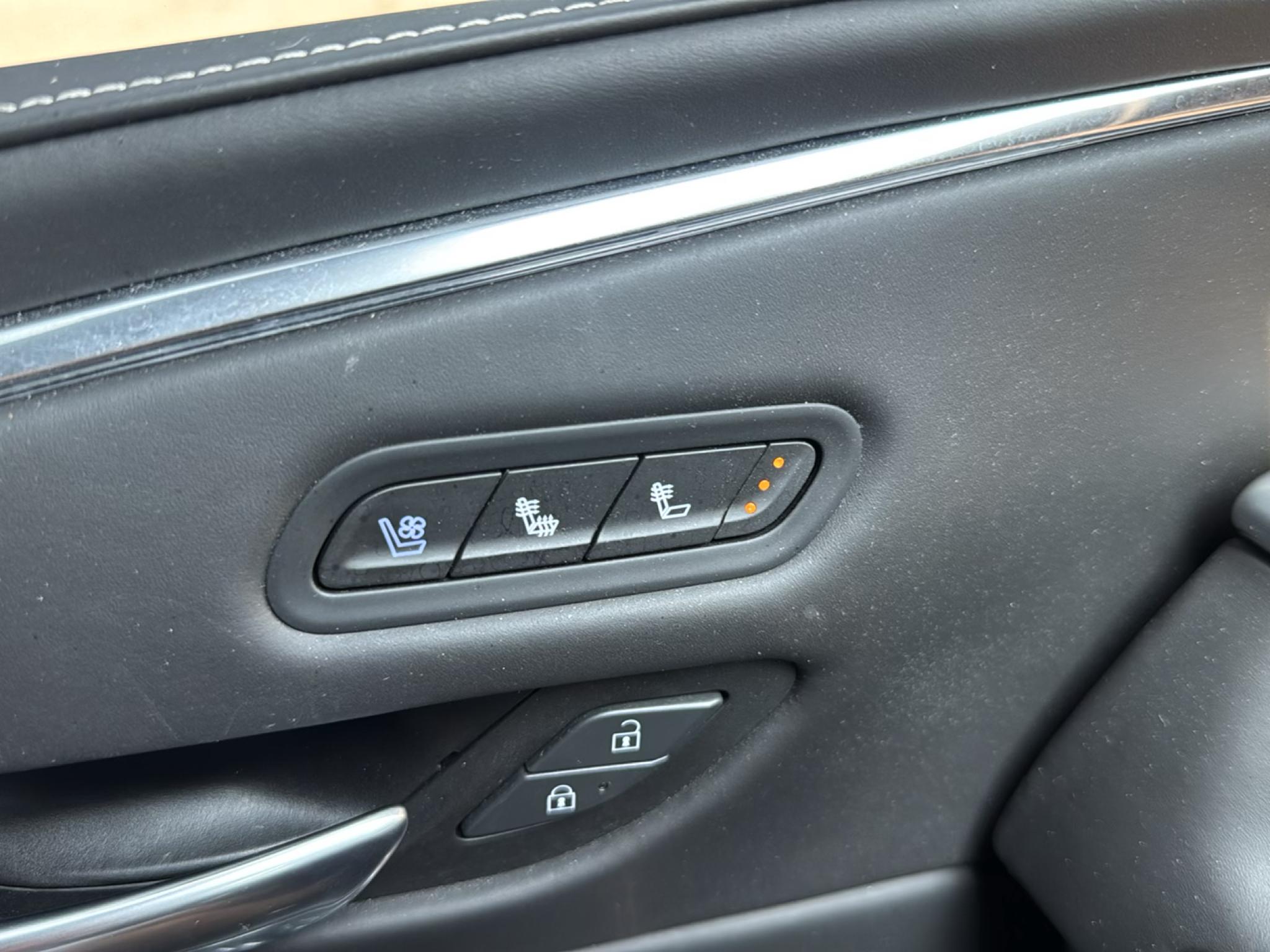 Cadillac Escalade 4WD 4dr Sport Platinum 2021