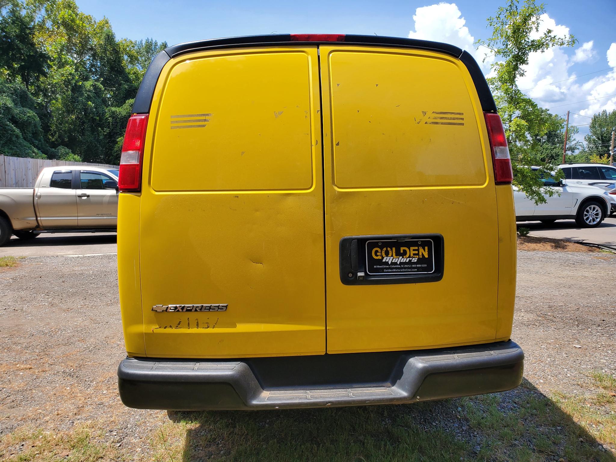 Chevrolet Express Cargo Van RWD 2500 135" 2021