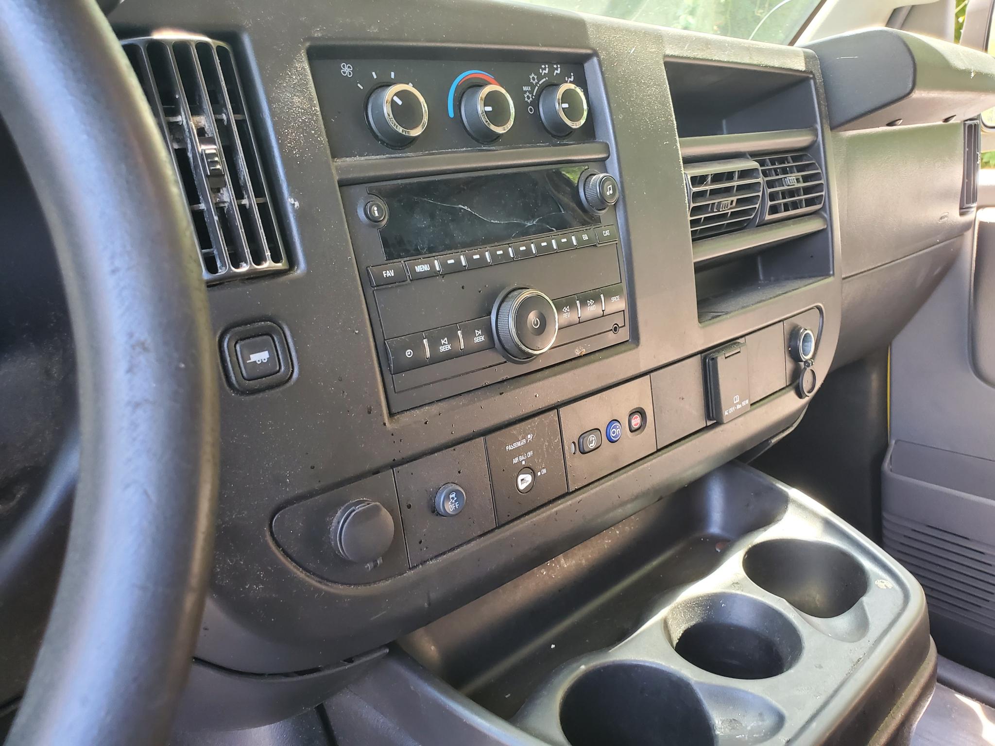 Chevrolet Express Cargo Van RWD 2500 135" 2021