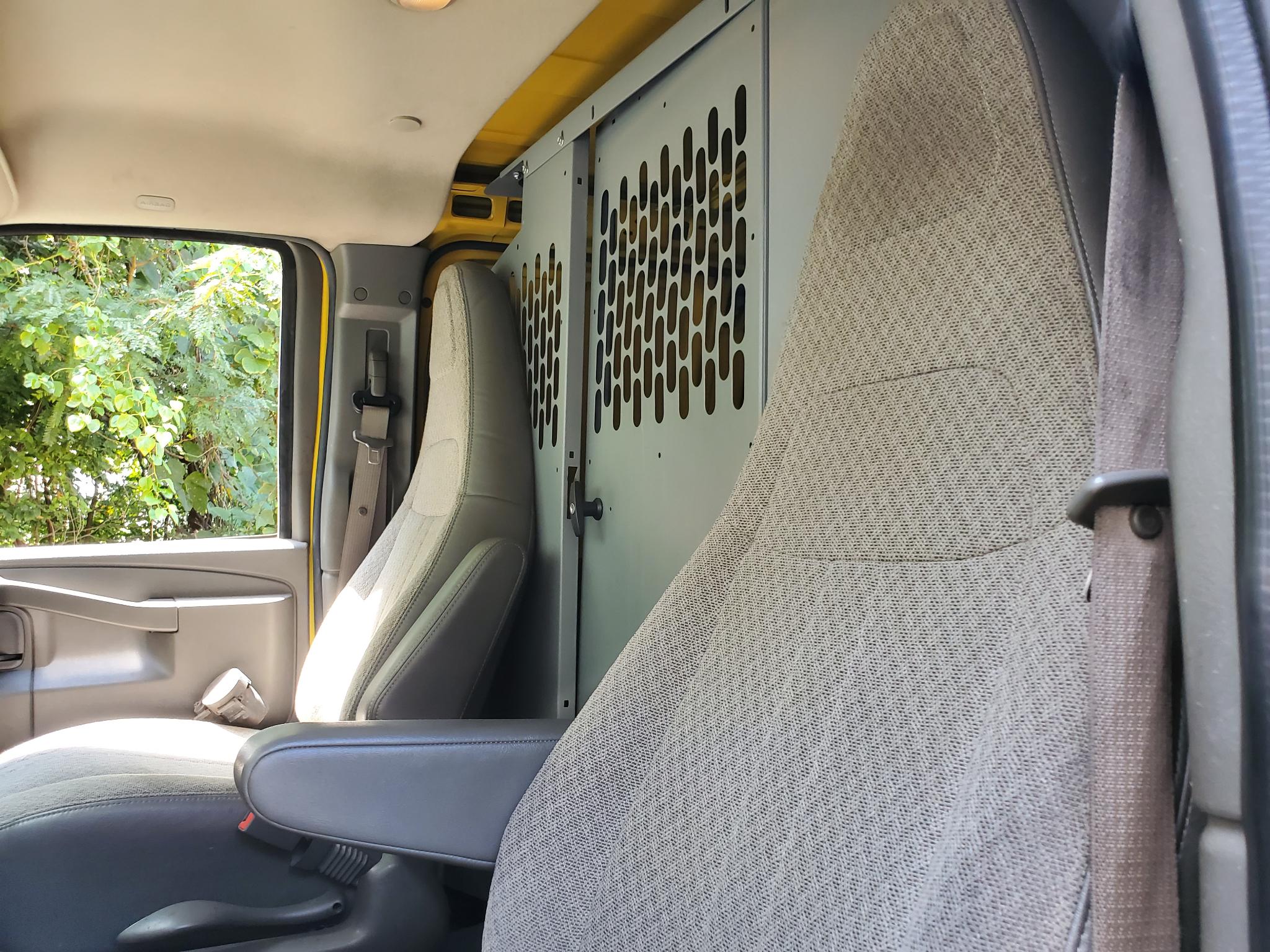 Chevrolet Express Cargo Van RWD 2500 135" 2021