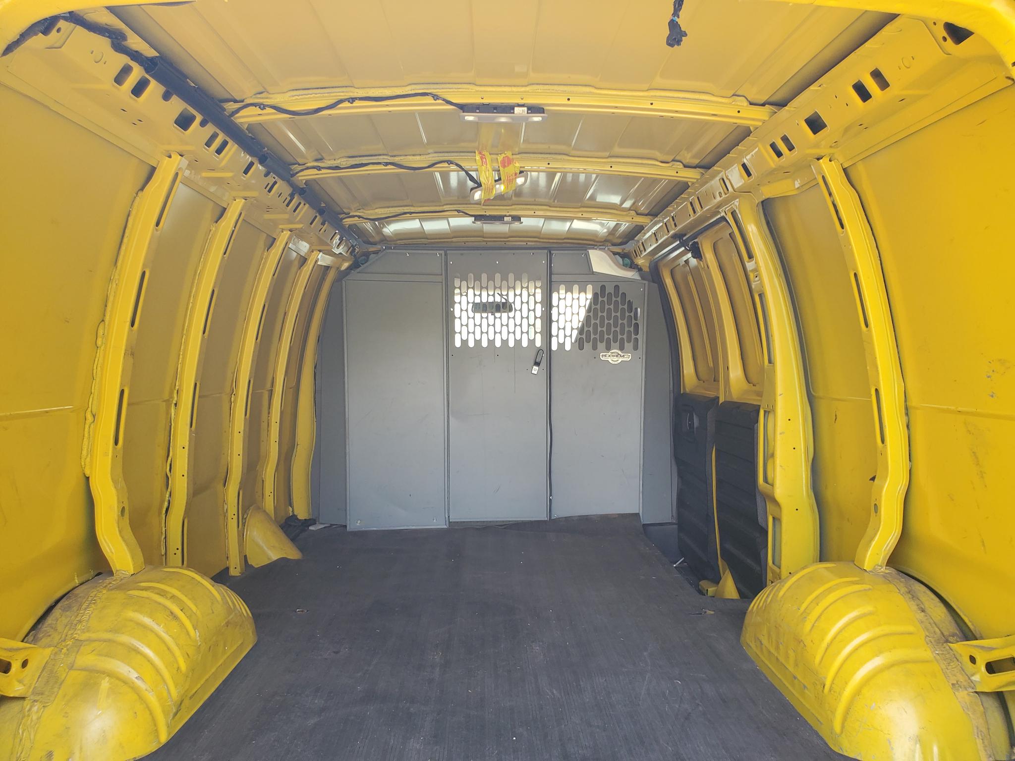Chevrolet Express Cargo Van RWD 2500 135" 2021