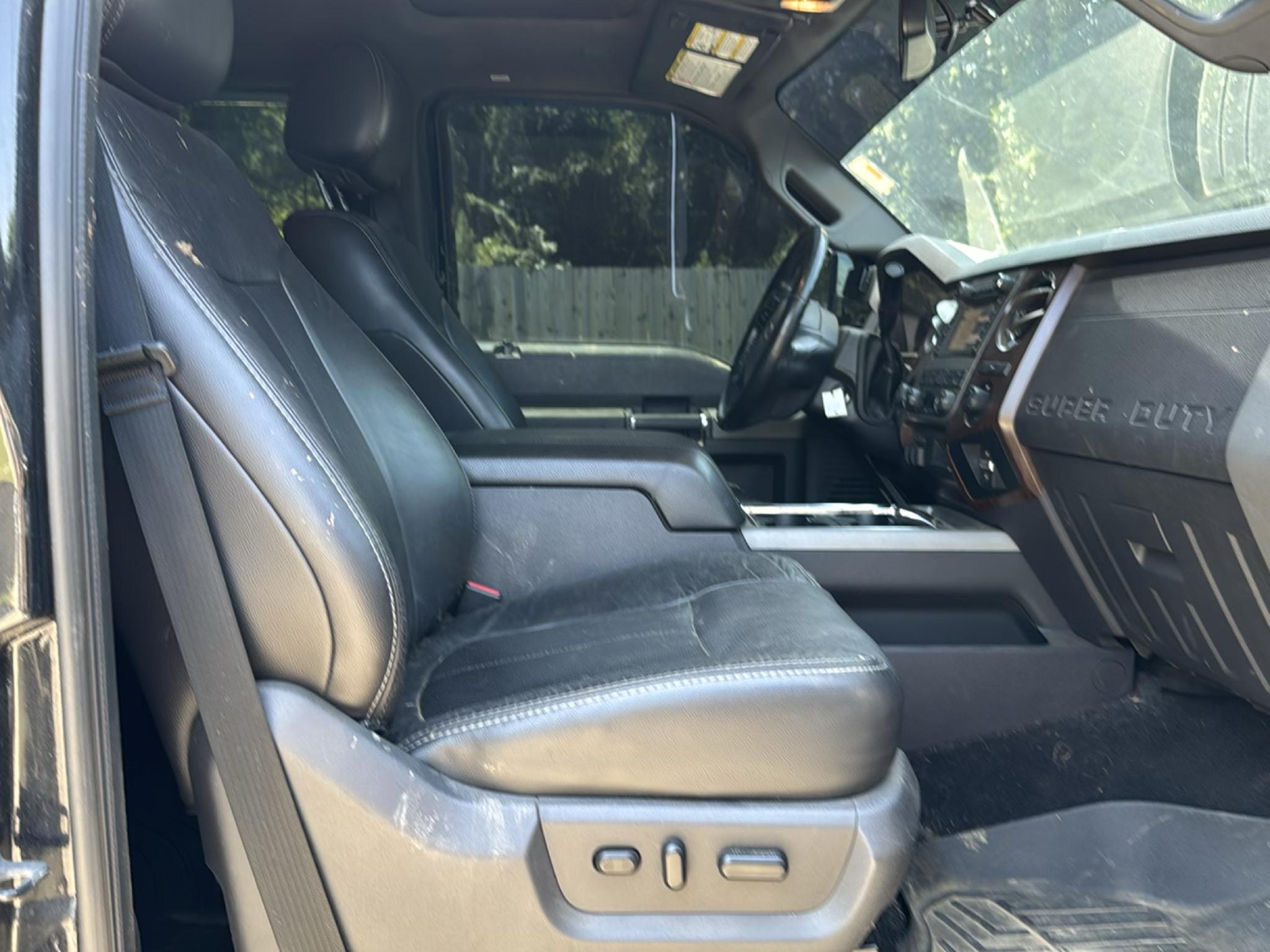 Ford Super Duty F-250 SRW  2012