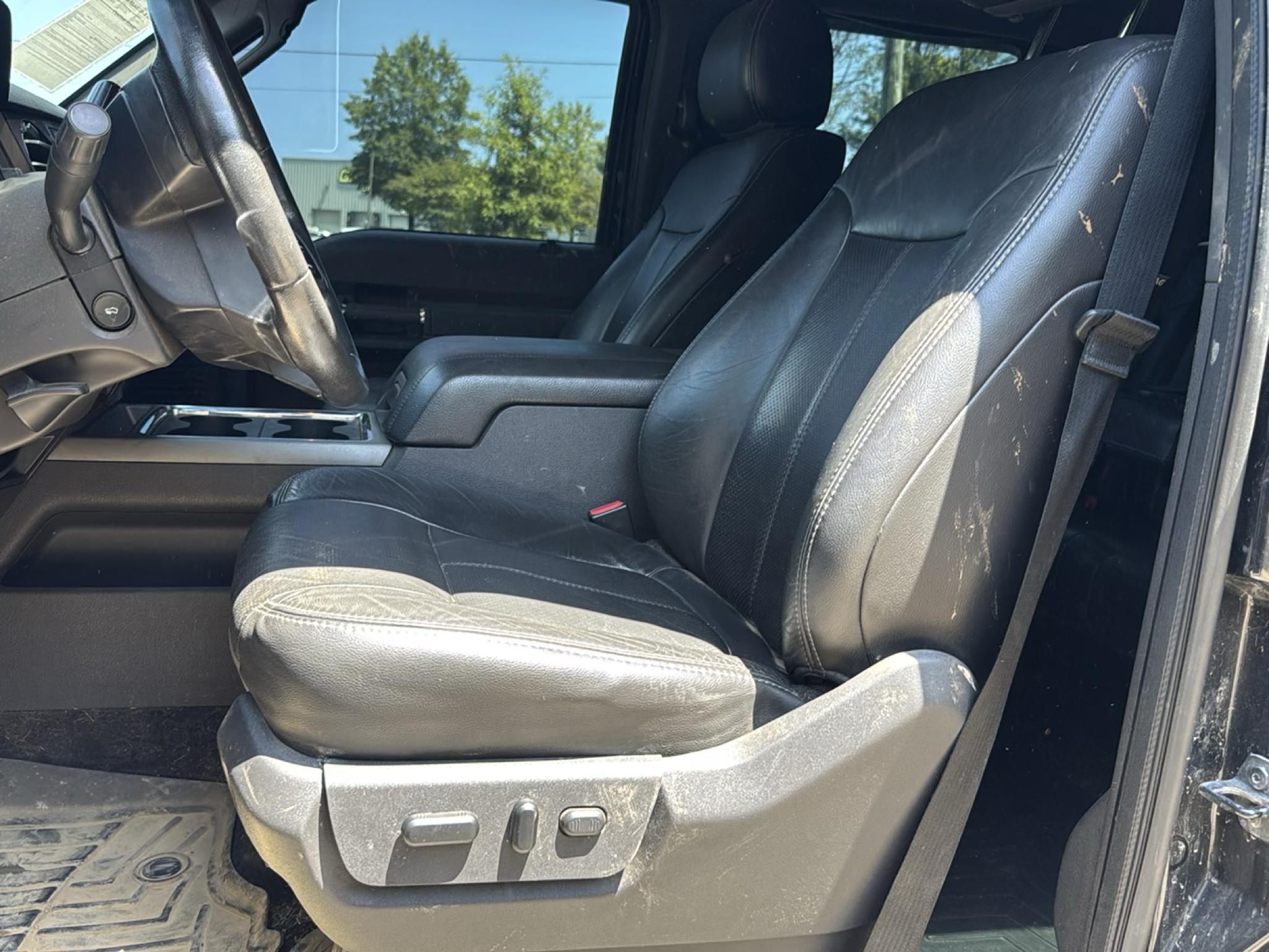 Ford Super Duty F-250 SRW  2012
