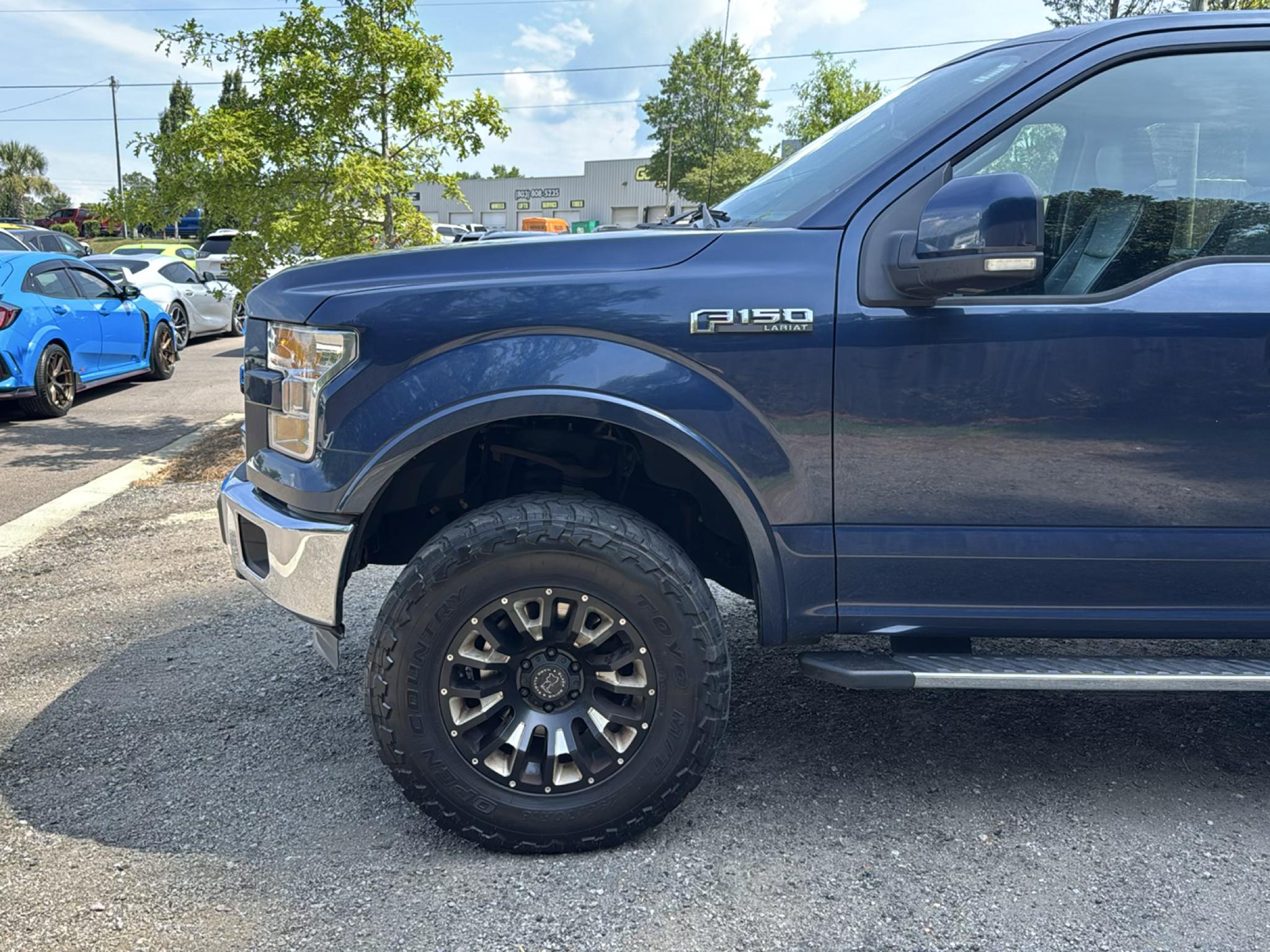 Ford F-150 4WD SuperCrew 145" Lariat 2016