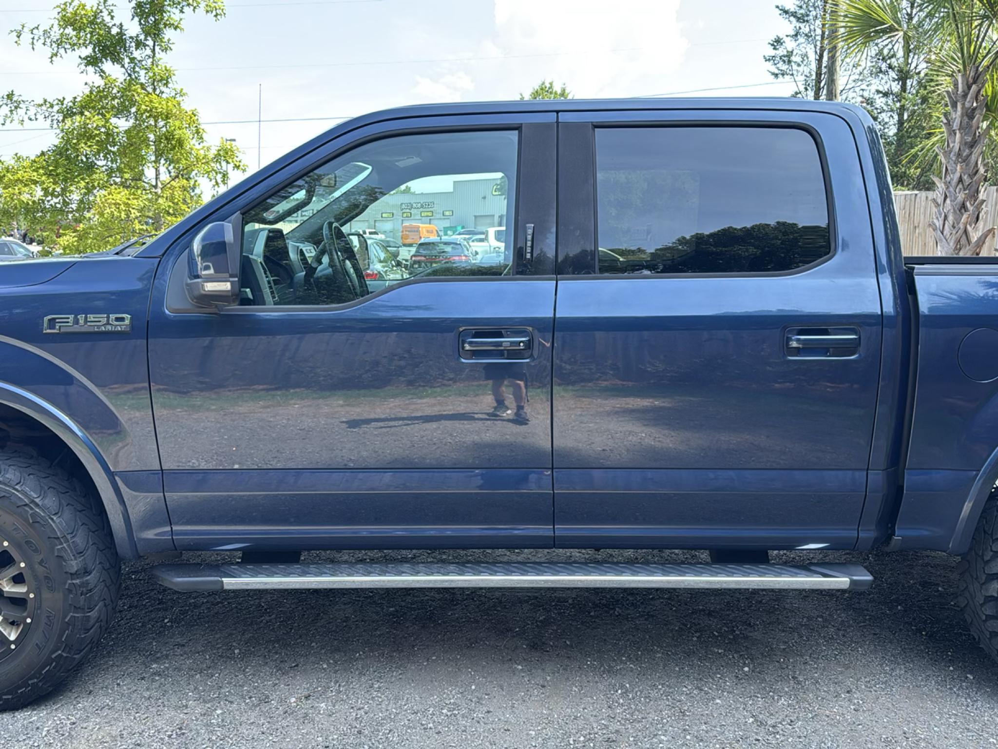 Ford F-150 4WD SuperCrew 145" Lariat 2016