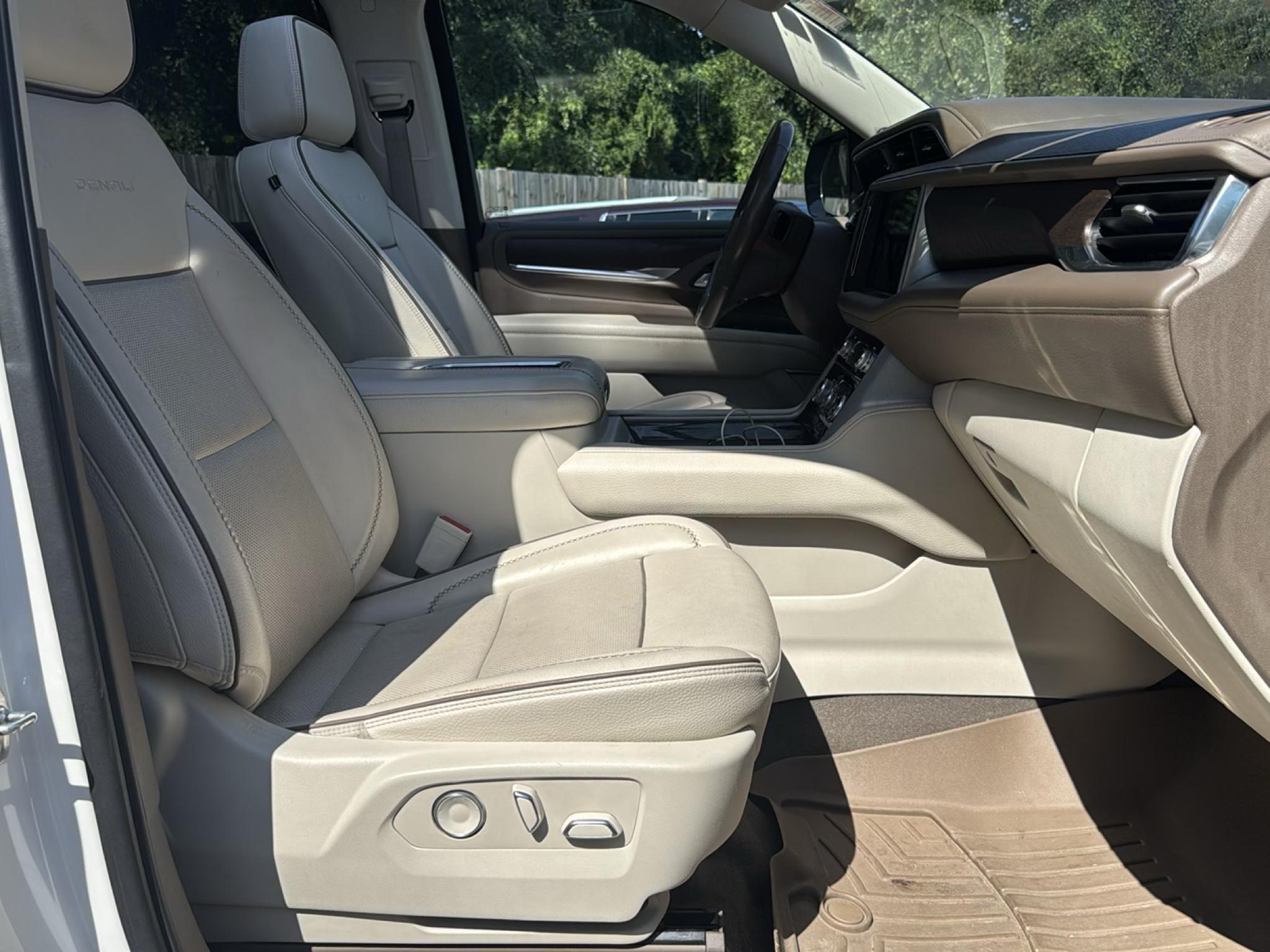GMC Yukon XL  2021