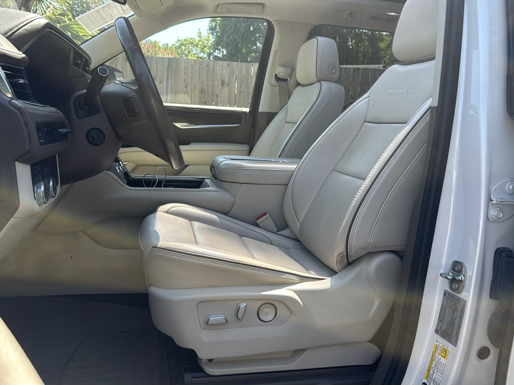 GMC Yukon XL  2021