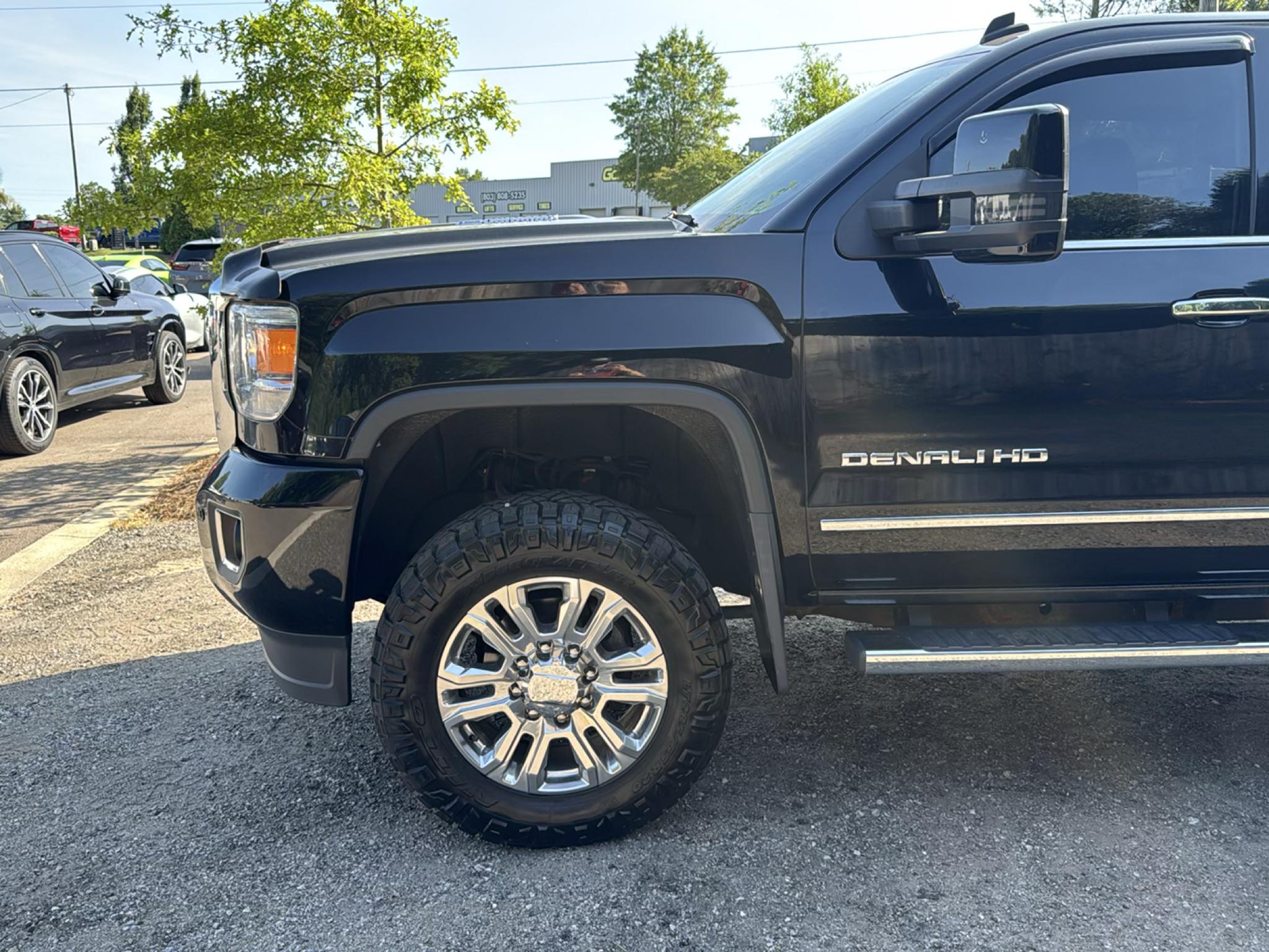 GMC Sierra 2500HD 4WD Crew Cab 153.7" Denali 2015