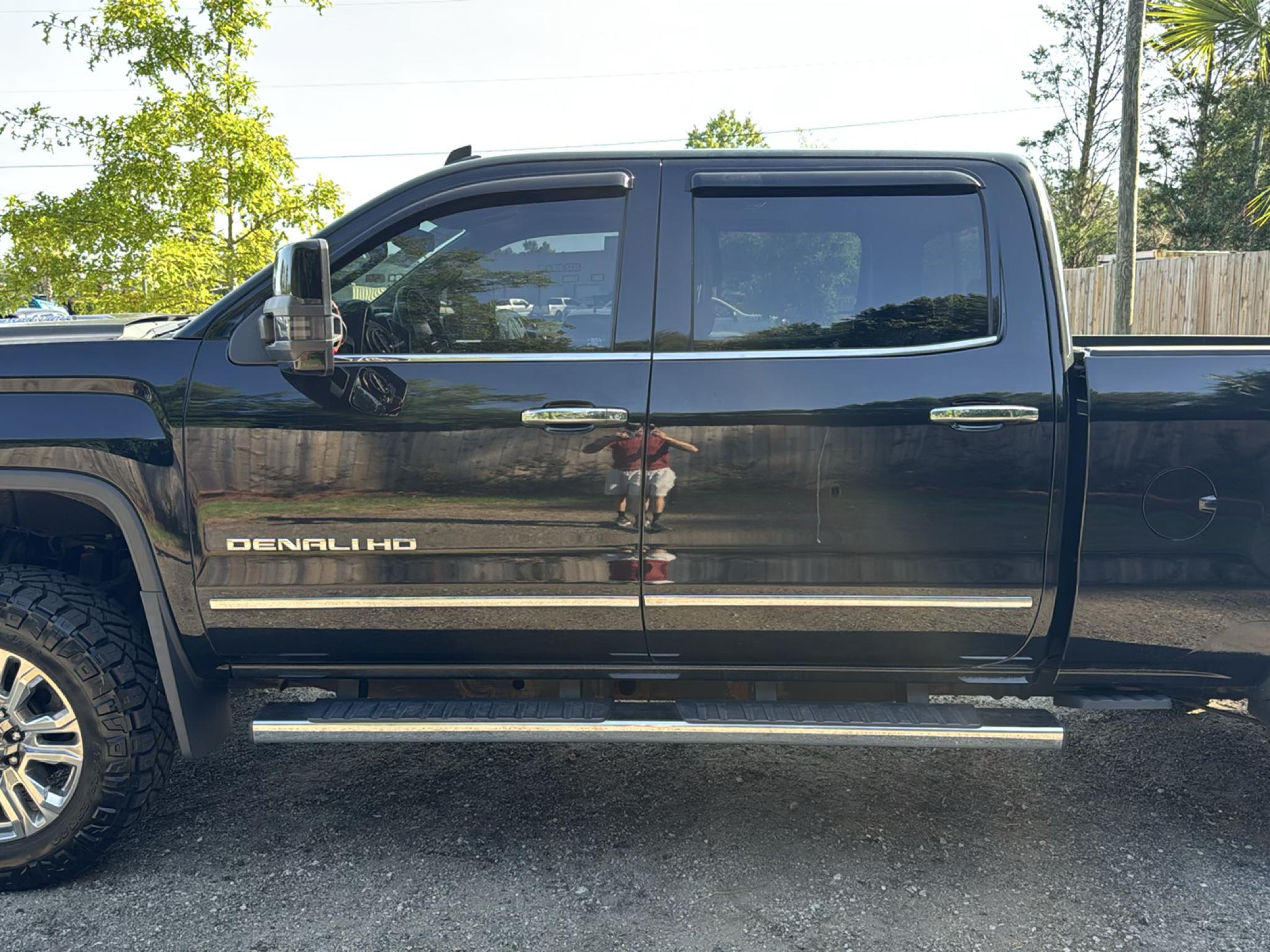 GMC Sierra 2500HD 4WD Crew Cab 153.7" Denali 2015