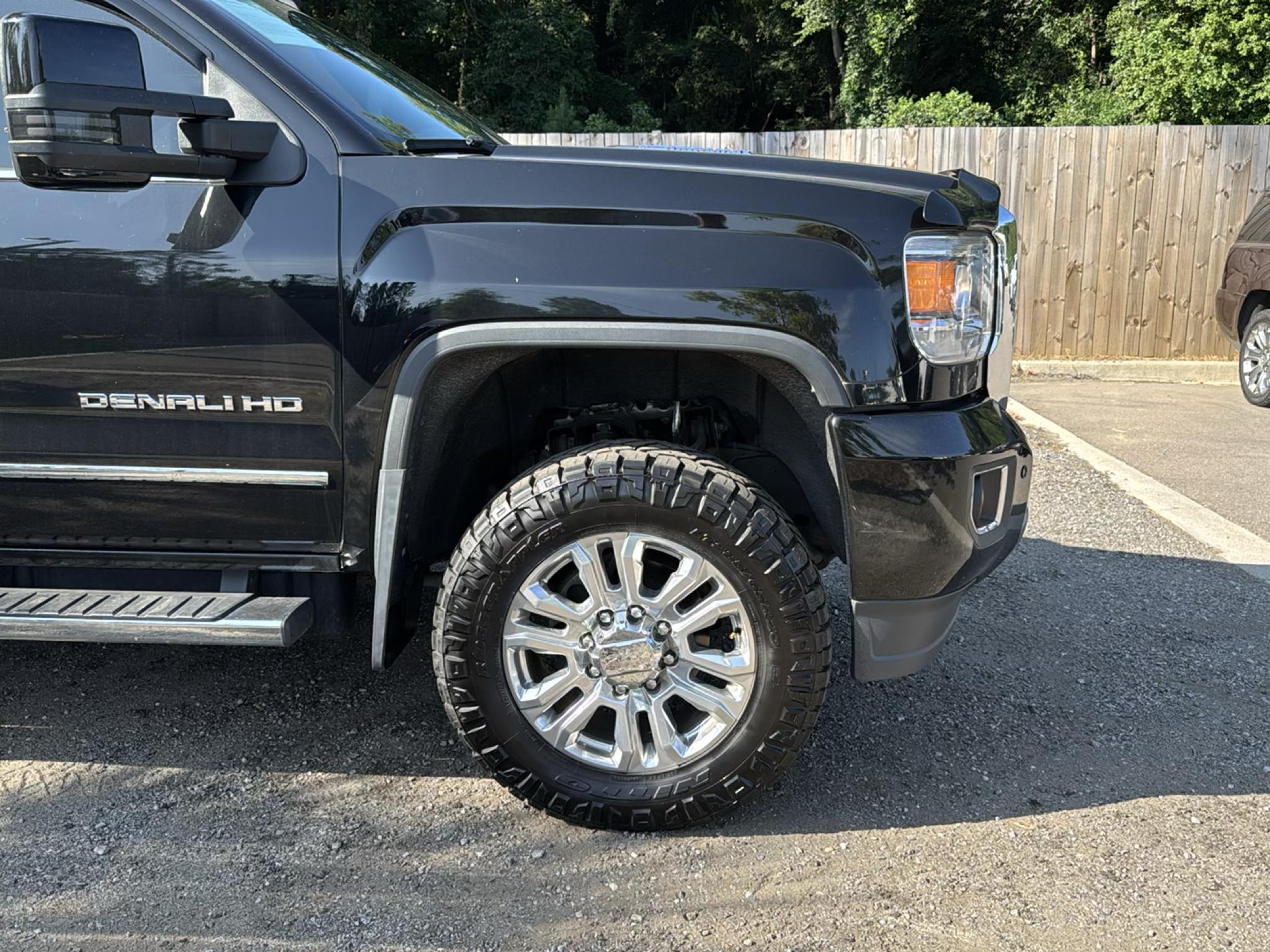 GMC Sierra 2500HD 4WD Crew Cab 153.7" Denali 2015