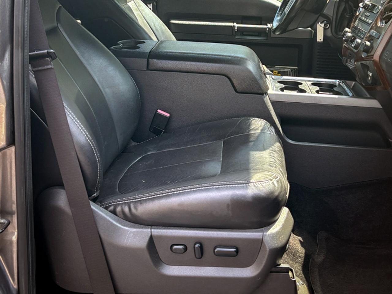 Ford Super Duty F-250 SRW  2012