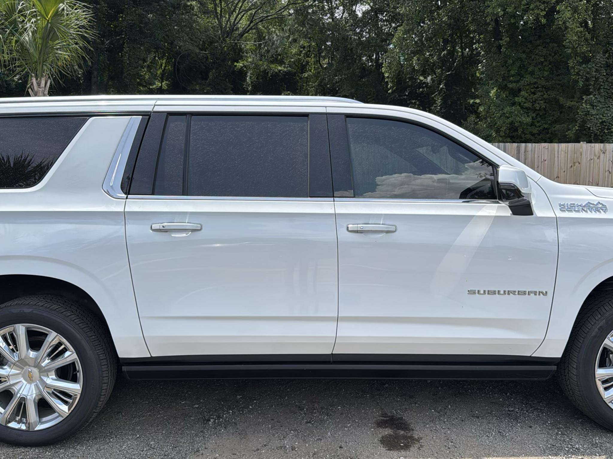 Chevrolet Suburban 4WD 4dr High Country 2021