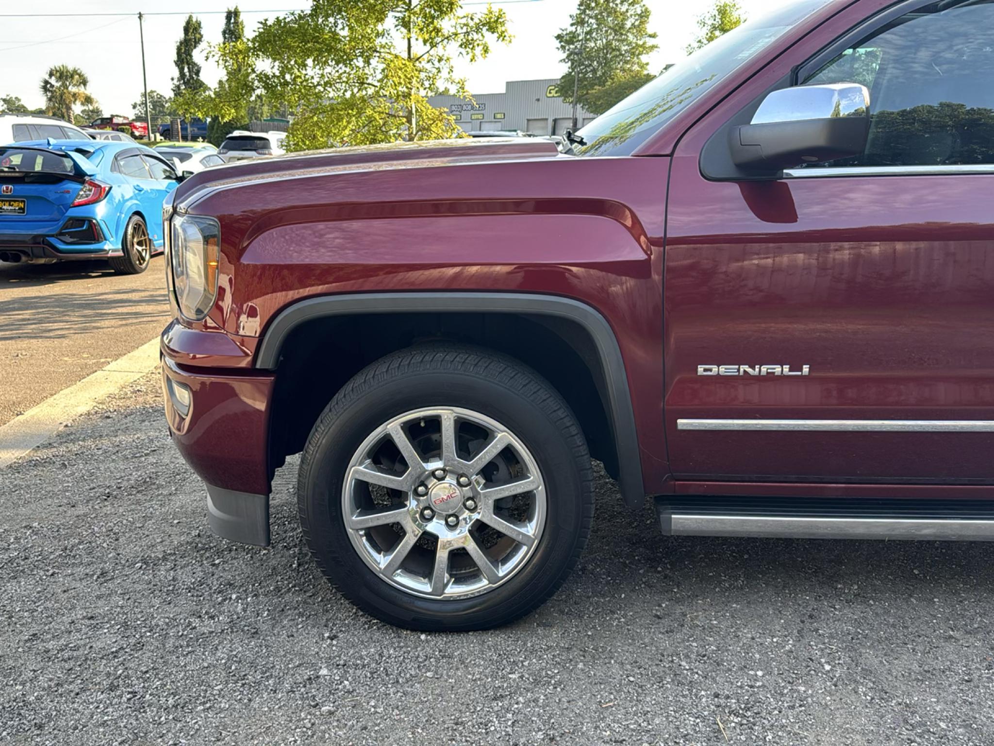 GMC Sierra 1500 4WD Crew Cab 143.5" Denali 2017