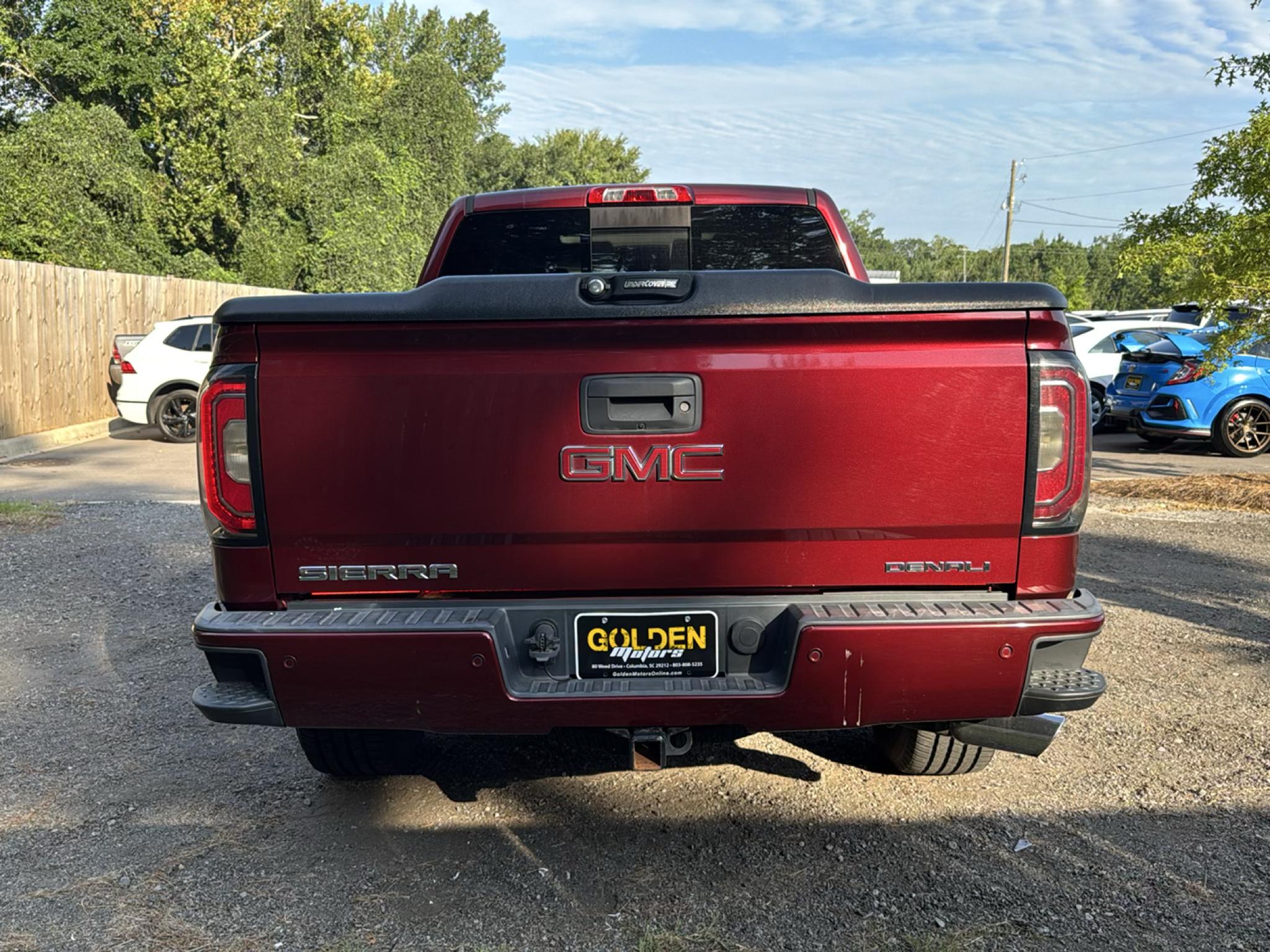 GMC Sierra 1500 4WD Crew Cab 143.5" Denali 2017