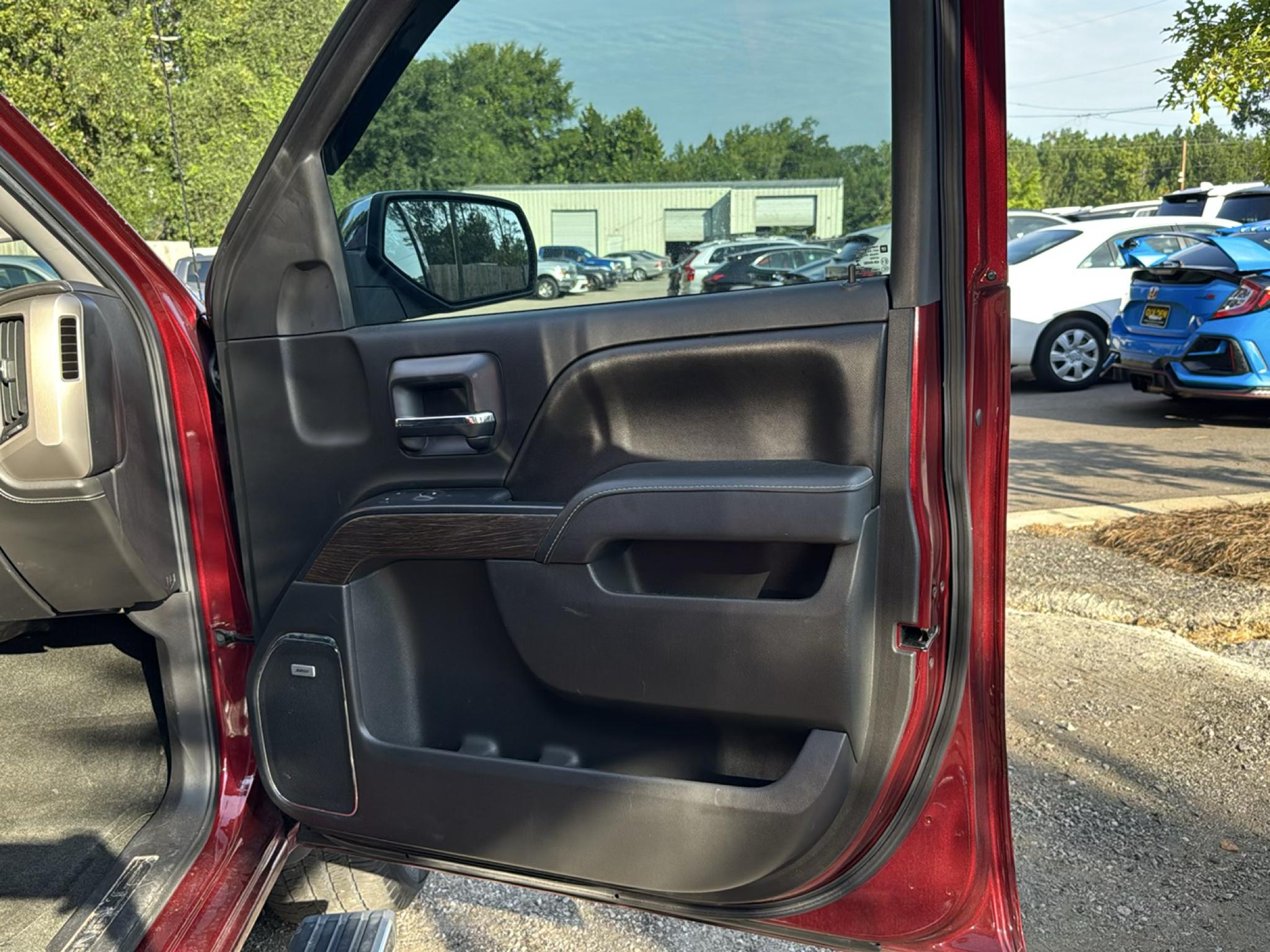 GMC Sierra 1500 4WD Crew Cab 143.5" Denali 2017