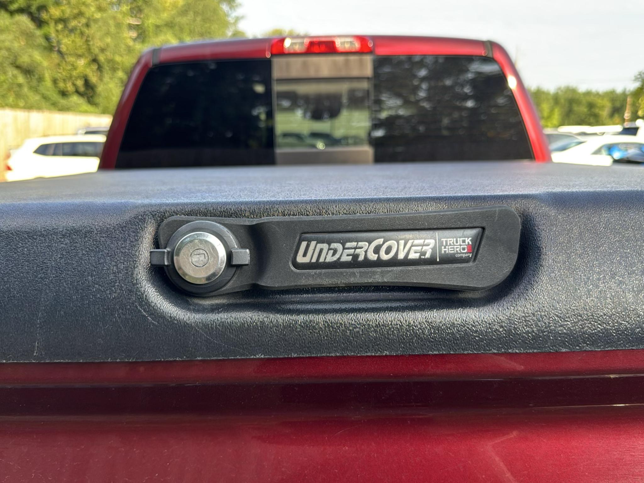 GMC Sierra 1500 4WD Crew Cab 143.5" Denali 2017