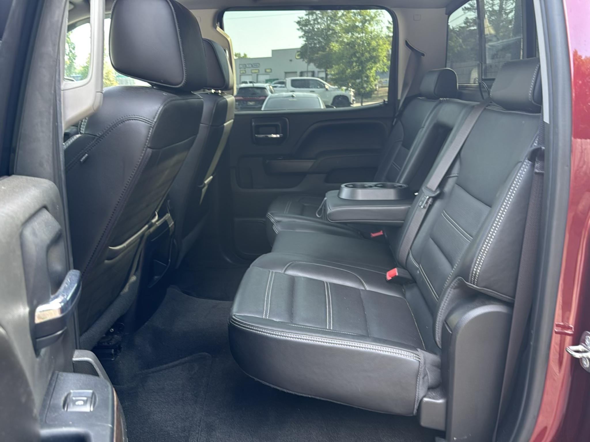 GMC Sierra 1500 4WD Crew Cab 143.5" Denali 2017
