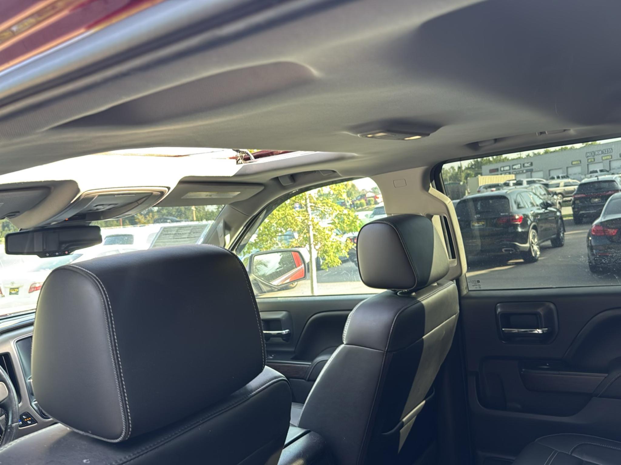 GMC Sierra 1500 4WD Crew Cab 143.5" Denali 2017