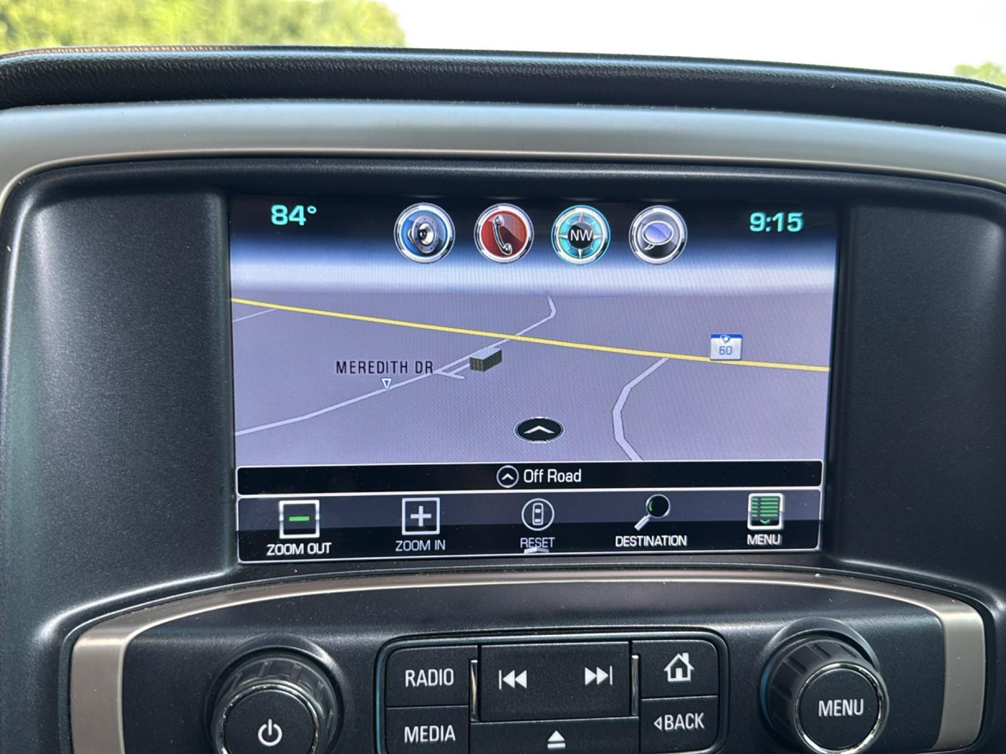 GMC Sierra 1500 4WD Crew Cab 143.5" Denali 2017