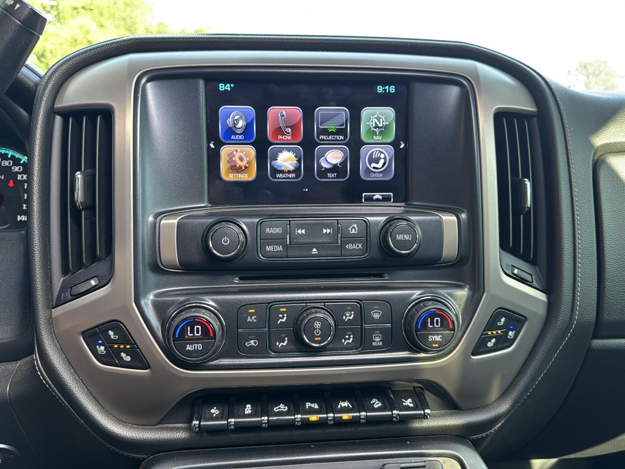 GMC Sierra 1500 4WD Crew Cab 143.5" Denali 2017
