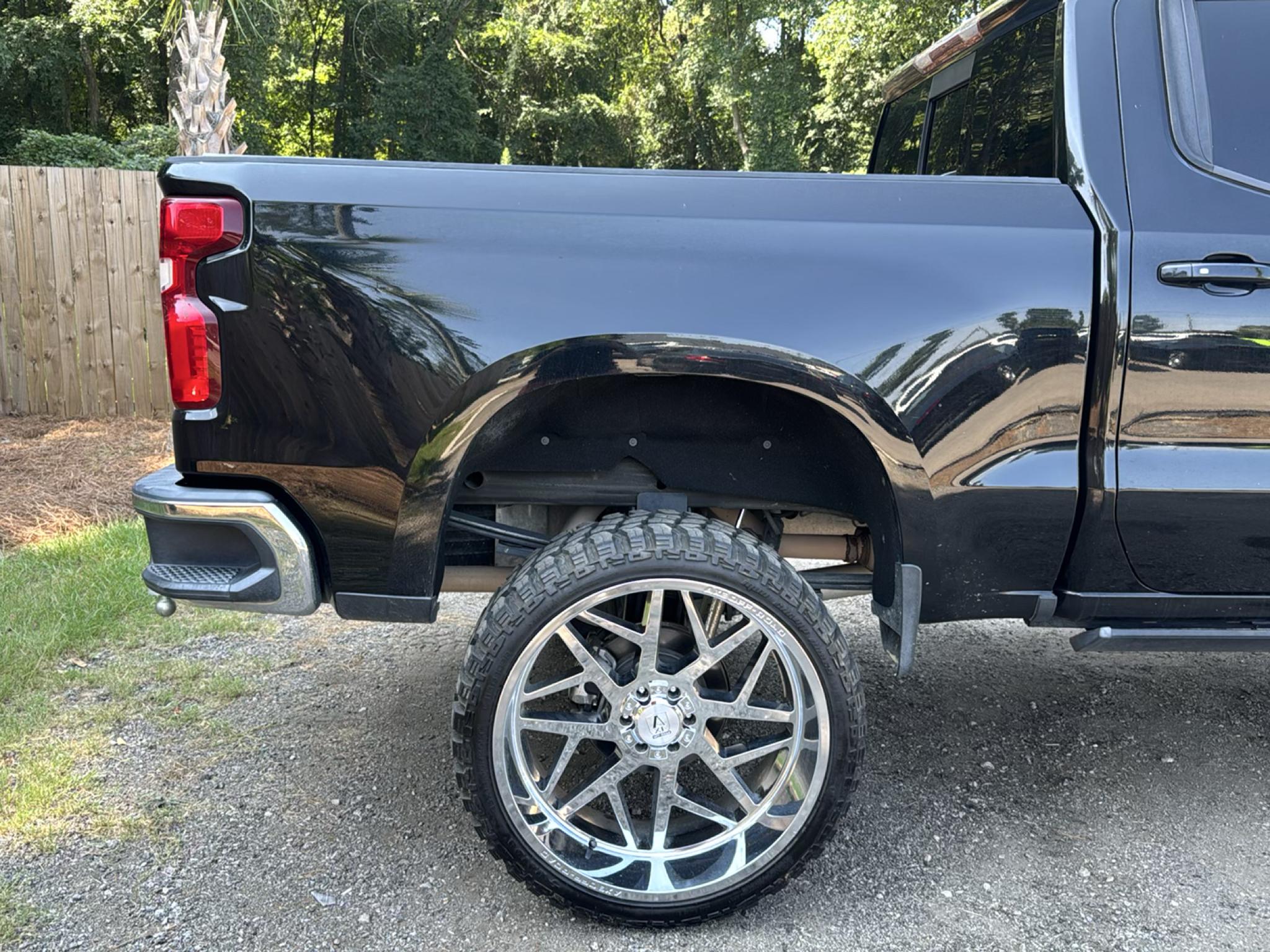 Chevrolet Silverado 1500 4WD Crew Cab 147" LT 2019
