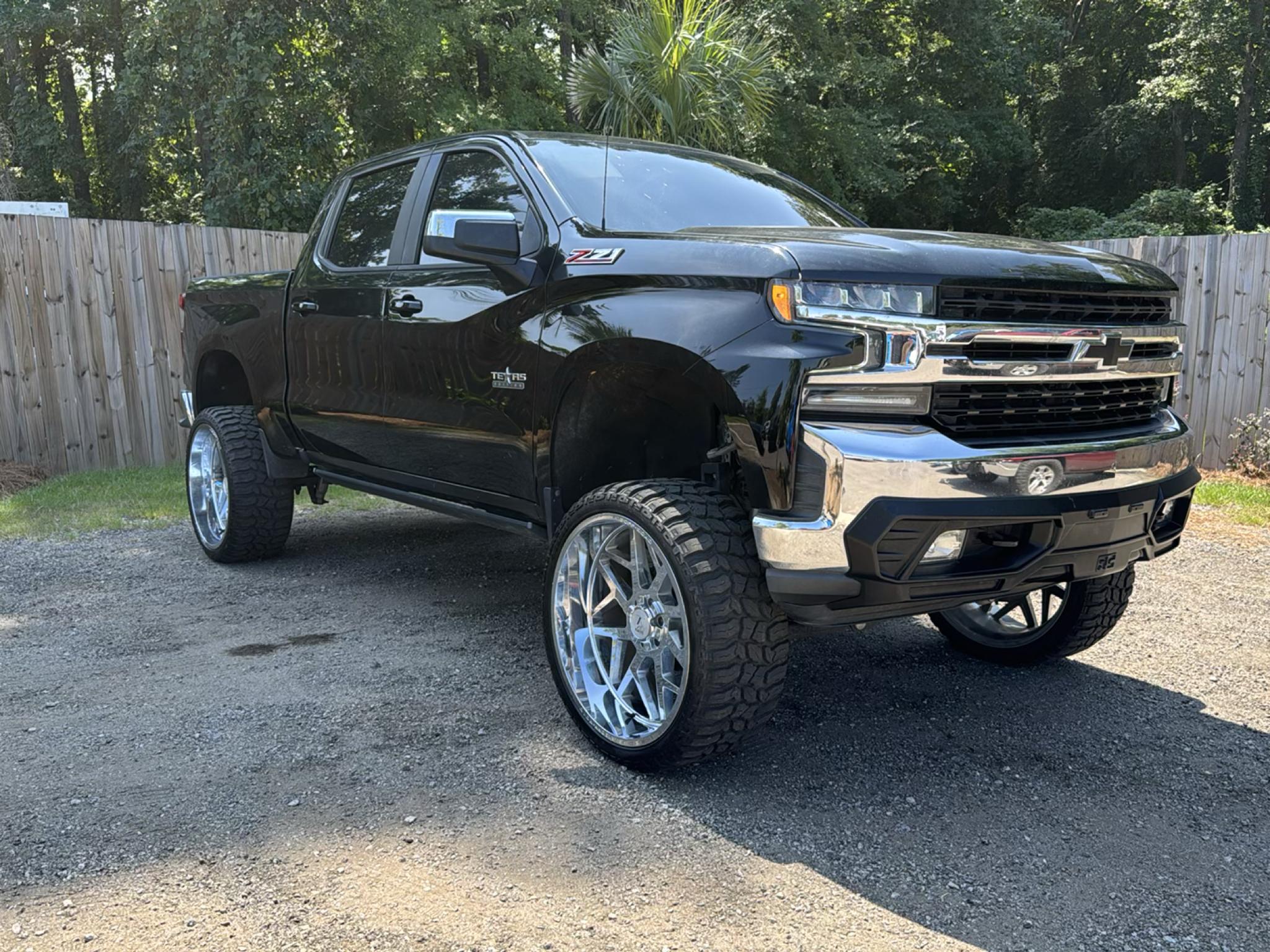 Chevrolet Silverado 1500 4WD Crew Cab 147" LT 2019