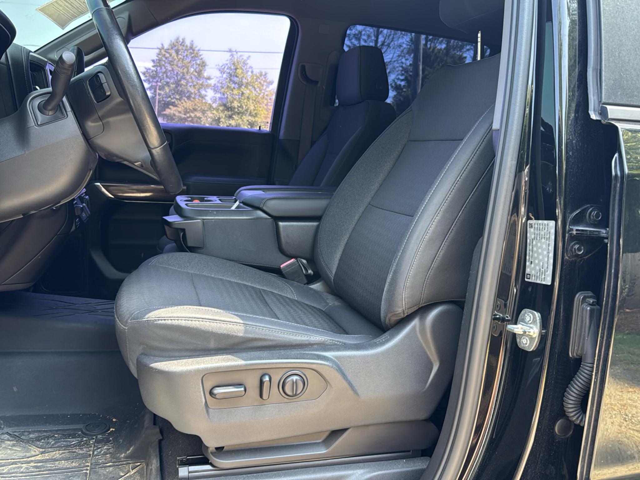 Chevrolet Silverado 1500 4WD Crew Cab 147" LT 2019