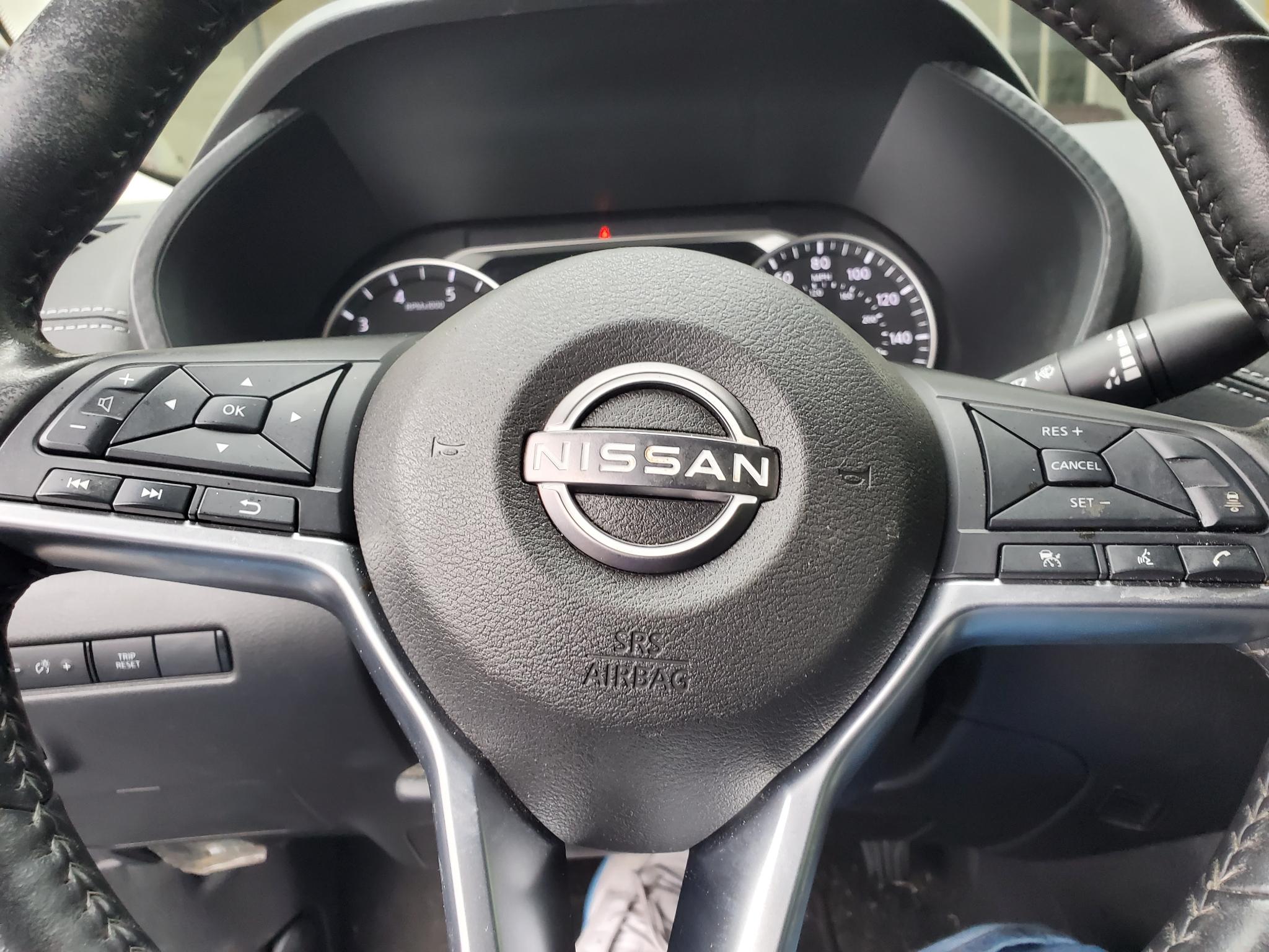 Nissan Sentra SV 2025