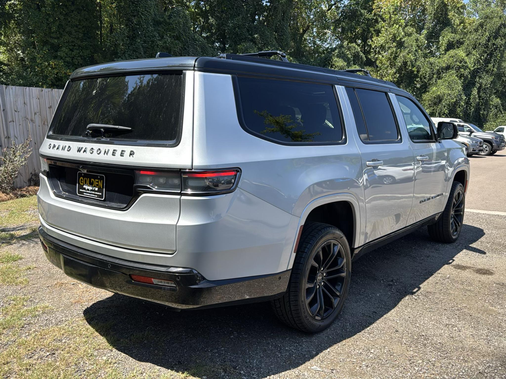 Jeep Grand Wagoneer L  2024
