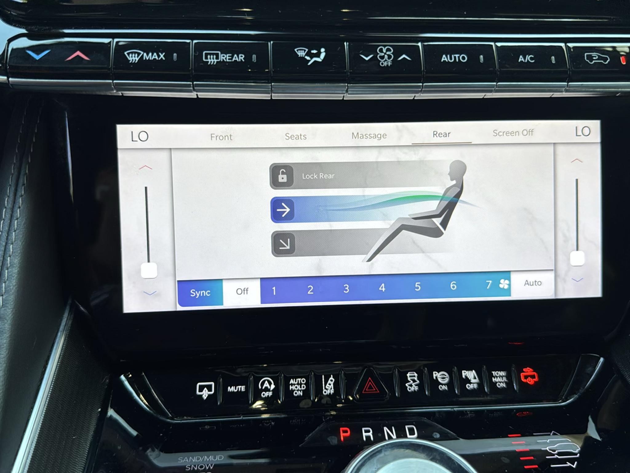 Jeep Grand Wagoneer L  2024
