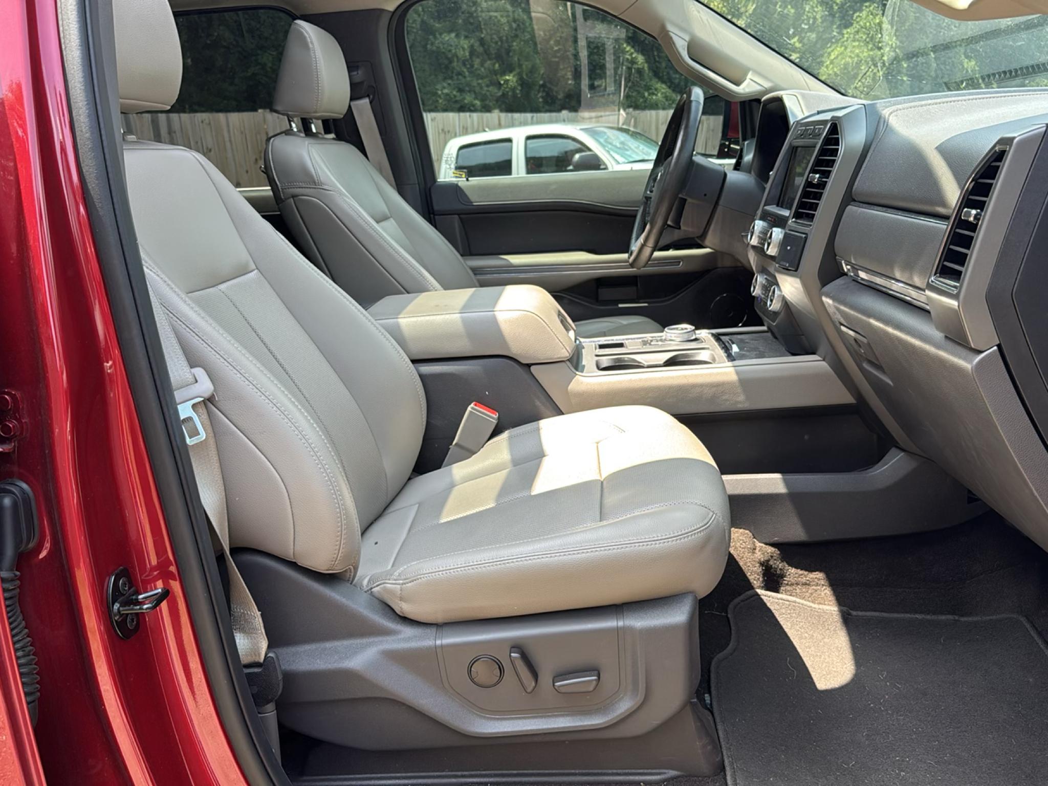 Ford Expedition XLT 4x2 2021