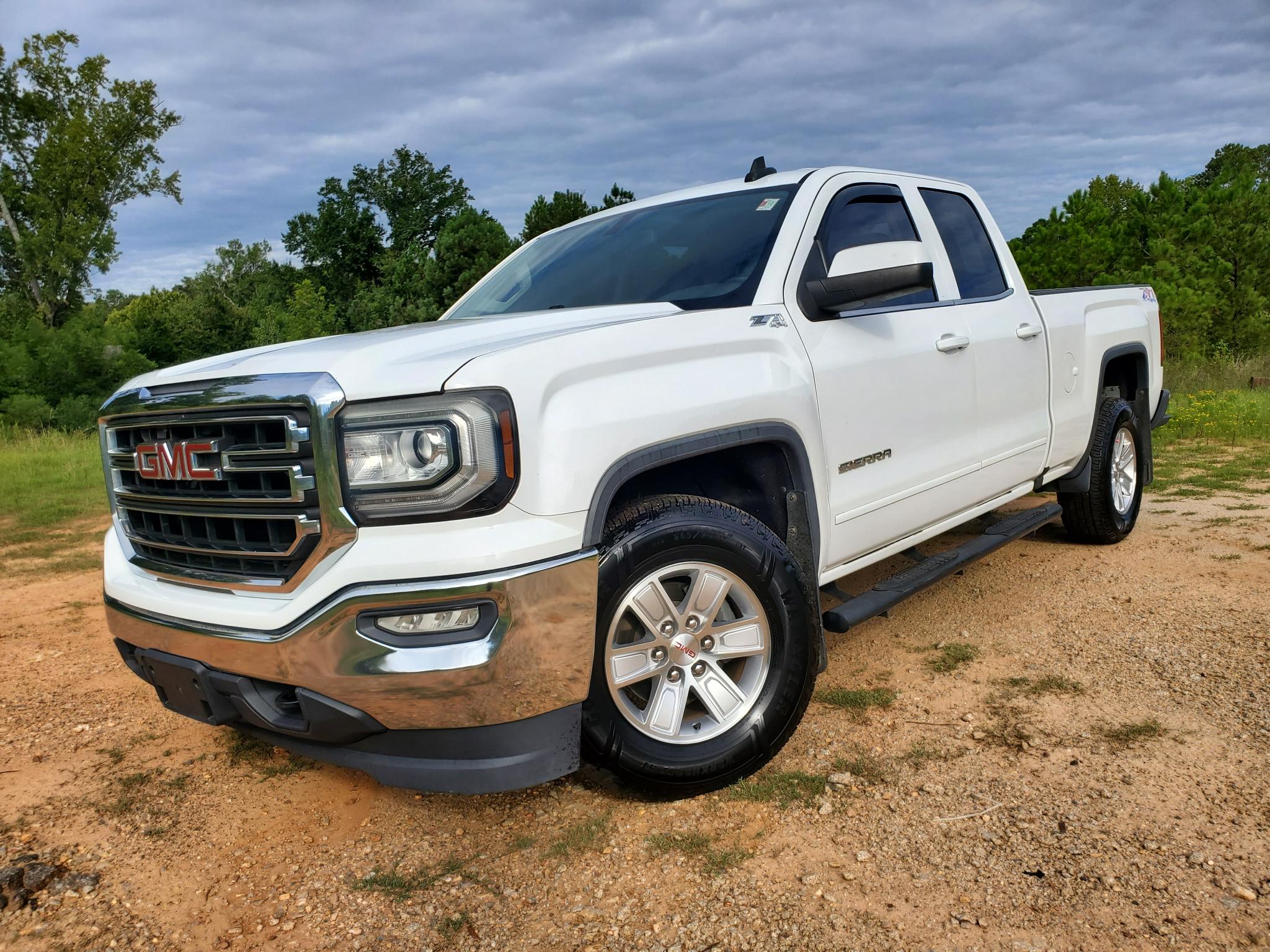 GMC Sierra 1500 4WD Double Cab 143.5" SLE 2016