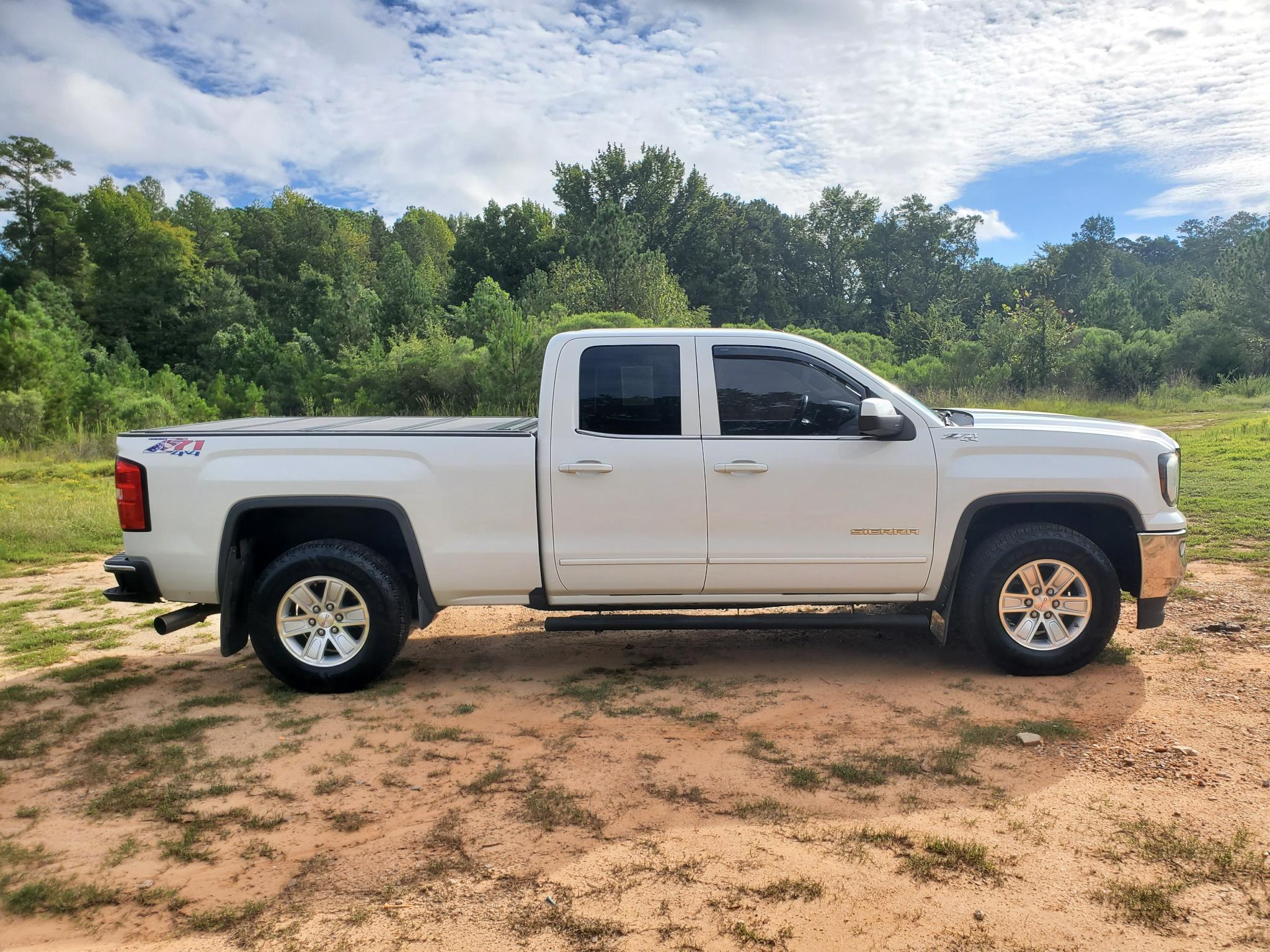 GMC Sierra 1500 4WD Double Cab 143.5" SLE 2016