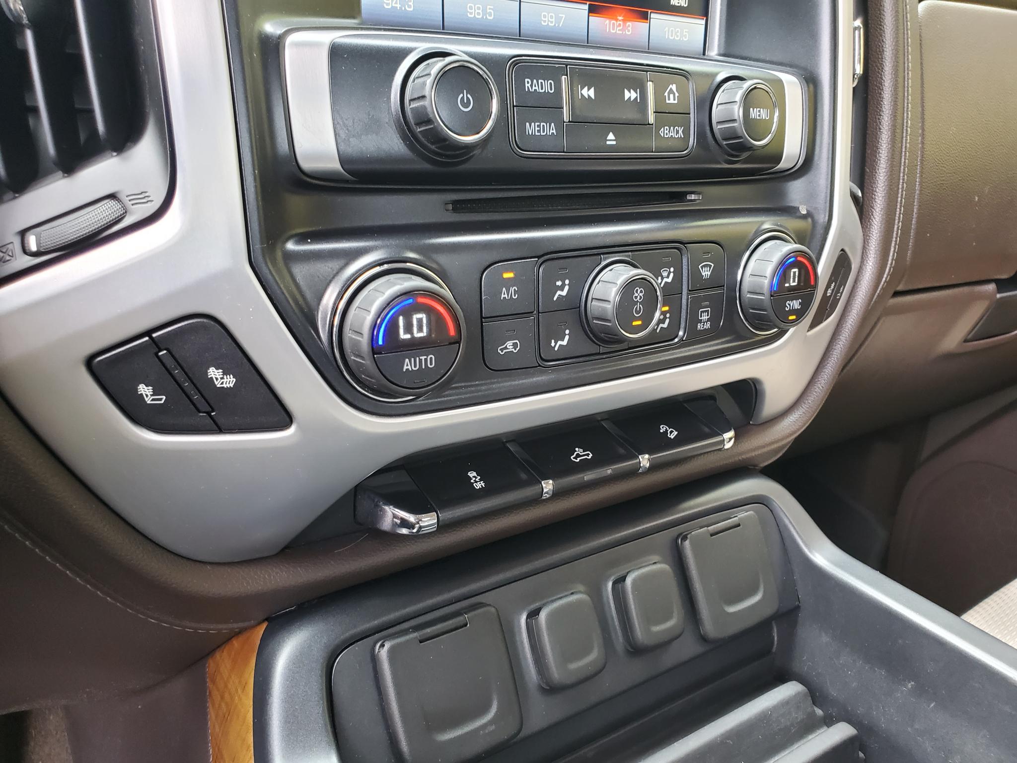 GMC Sierra 1500 4WD Double Cab 143.5" SLE 2016