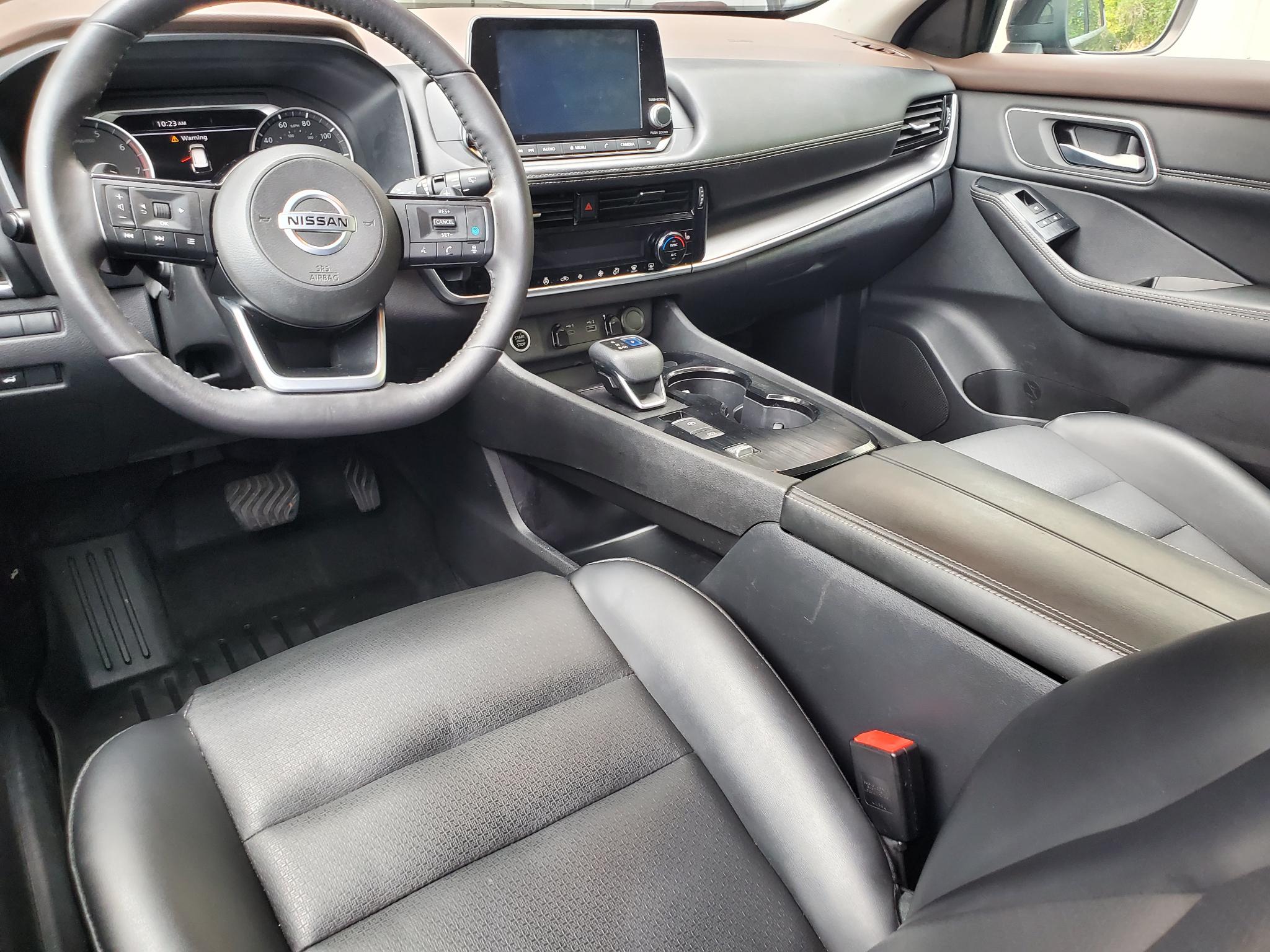 Nissan Rogue  2021