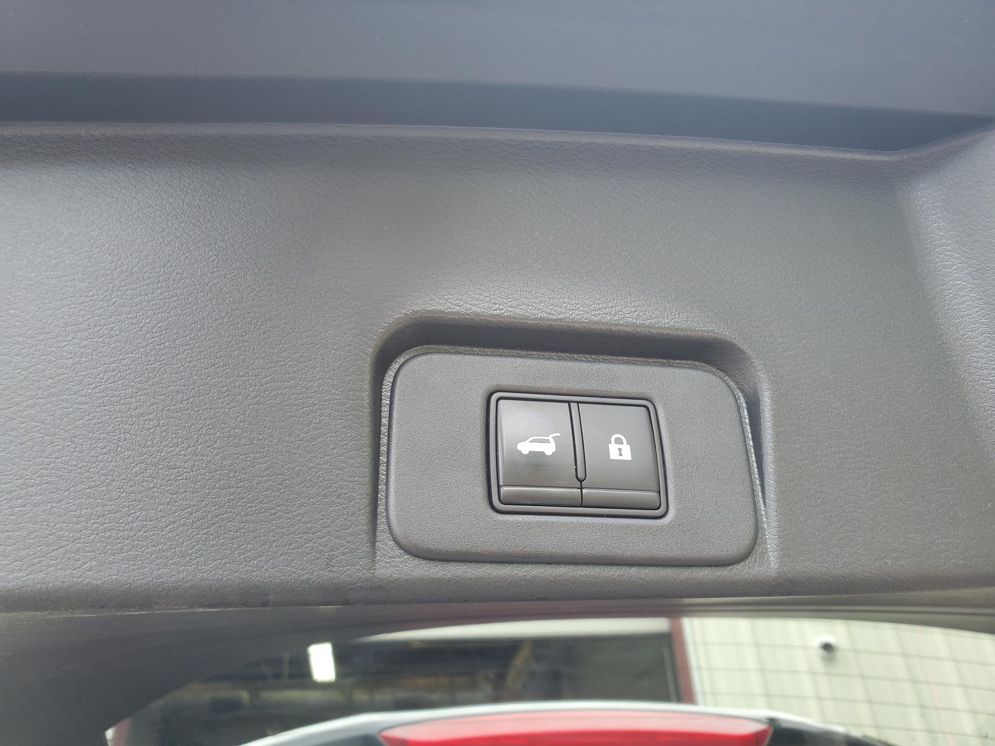 Nissan Rogue  2021
