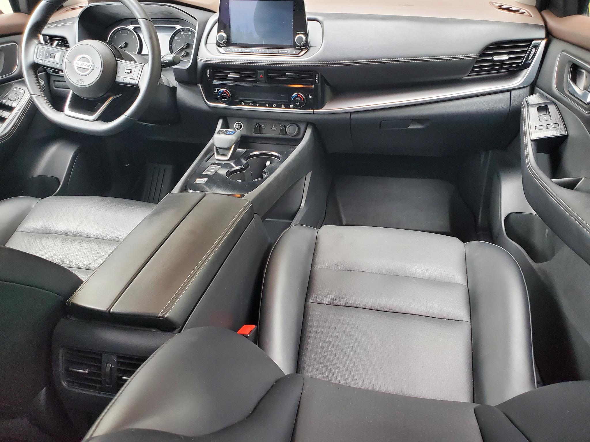 Nissan Rogue  2021