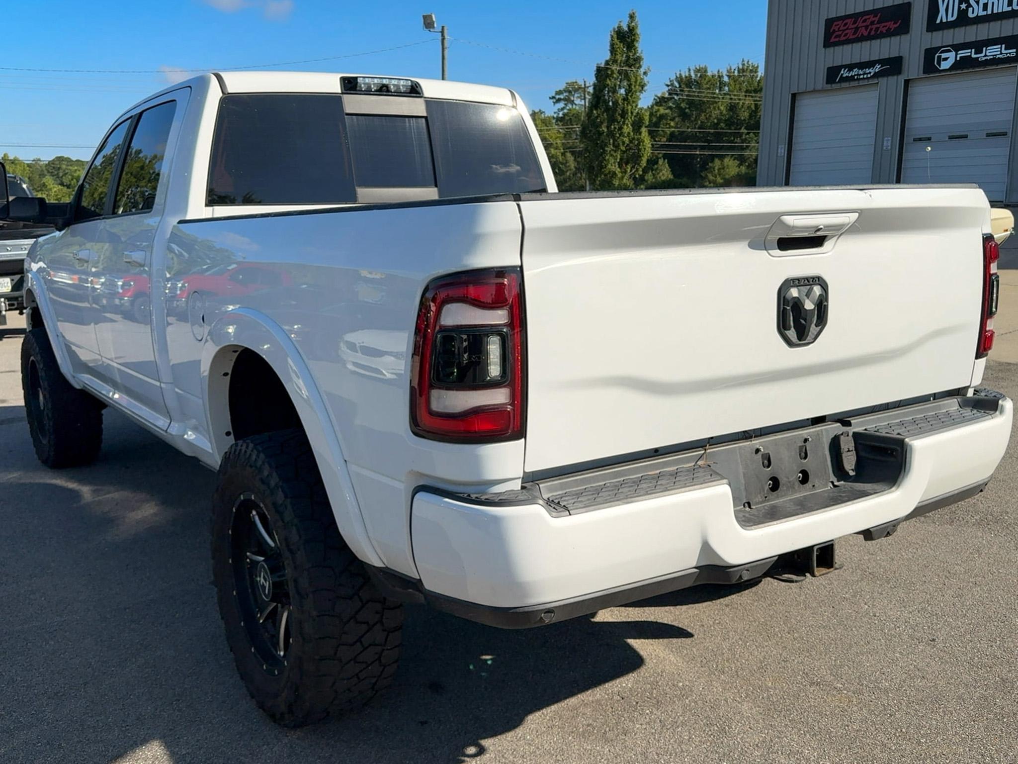 RAM 3500 Laramie 4x4 Crew Cab 6'4" Box 2020