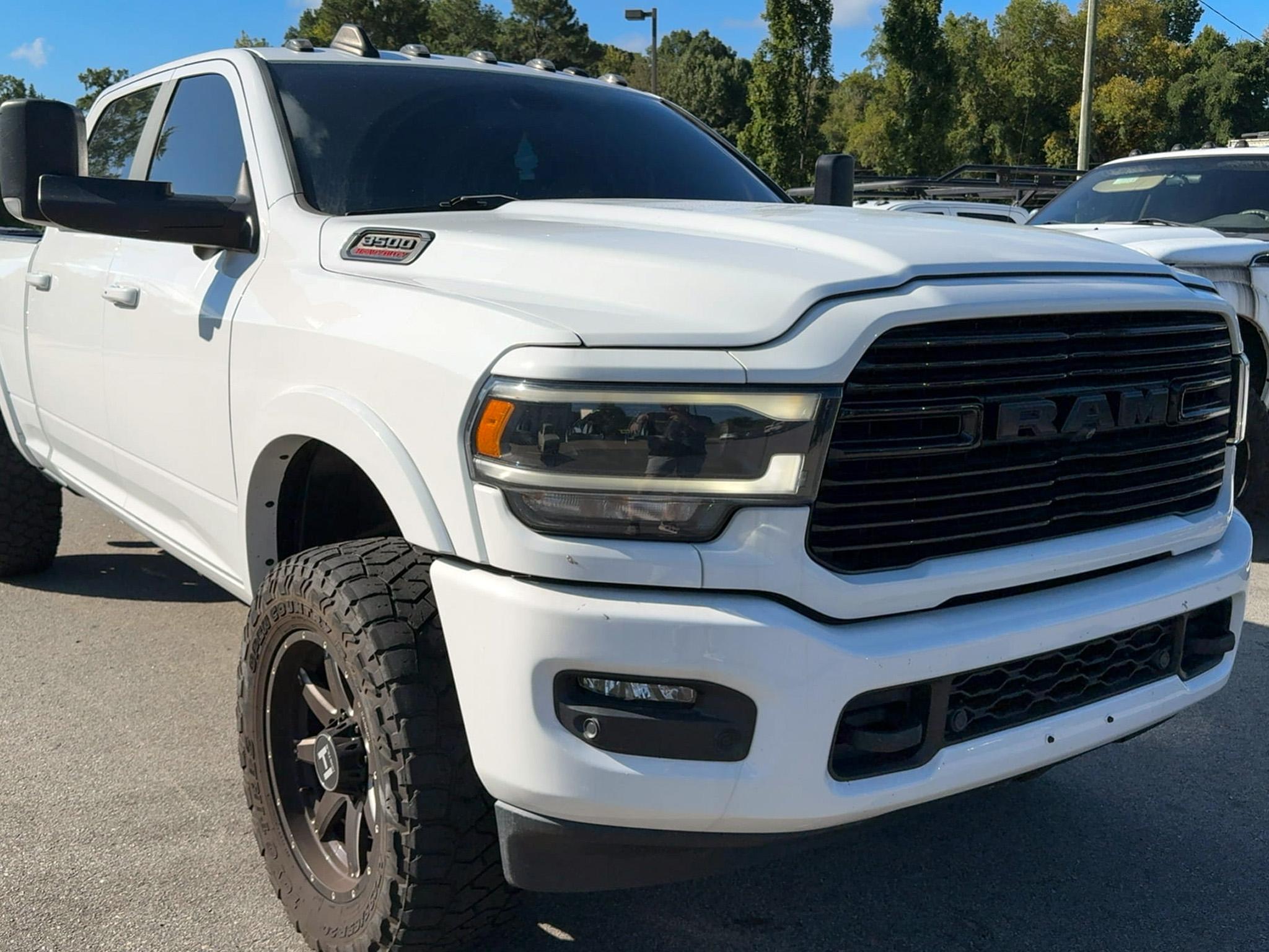 RAM 3500 Laramie 4x4 Crew Cab 6'4" Box 2020