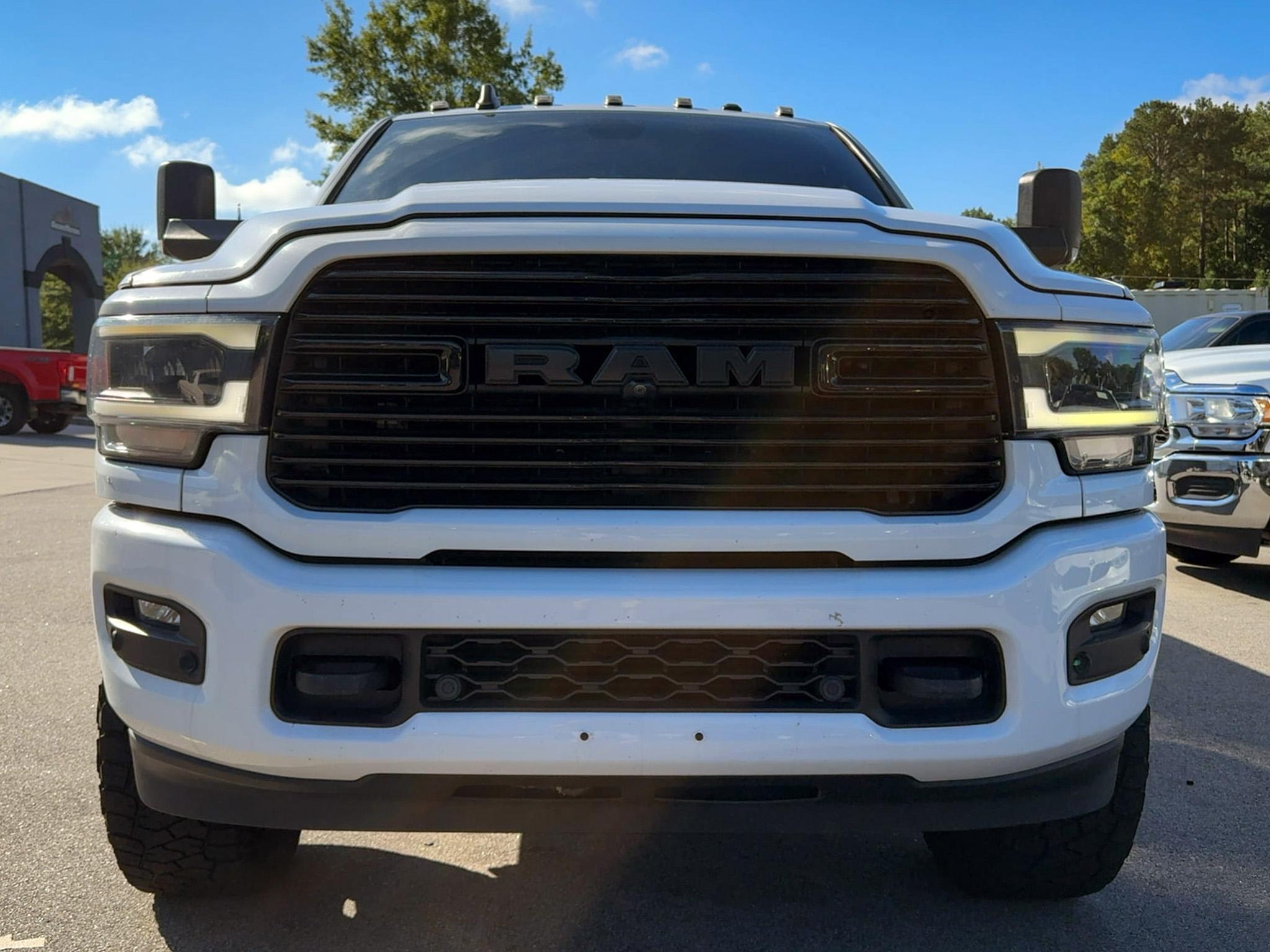 RAM 3500 Laramie 4x4 Crew Cab 6'4" Box 2020