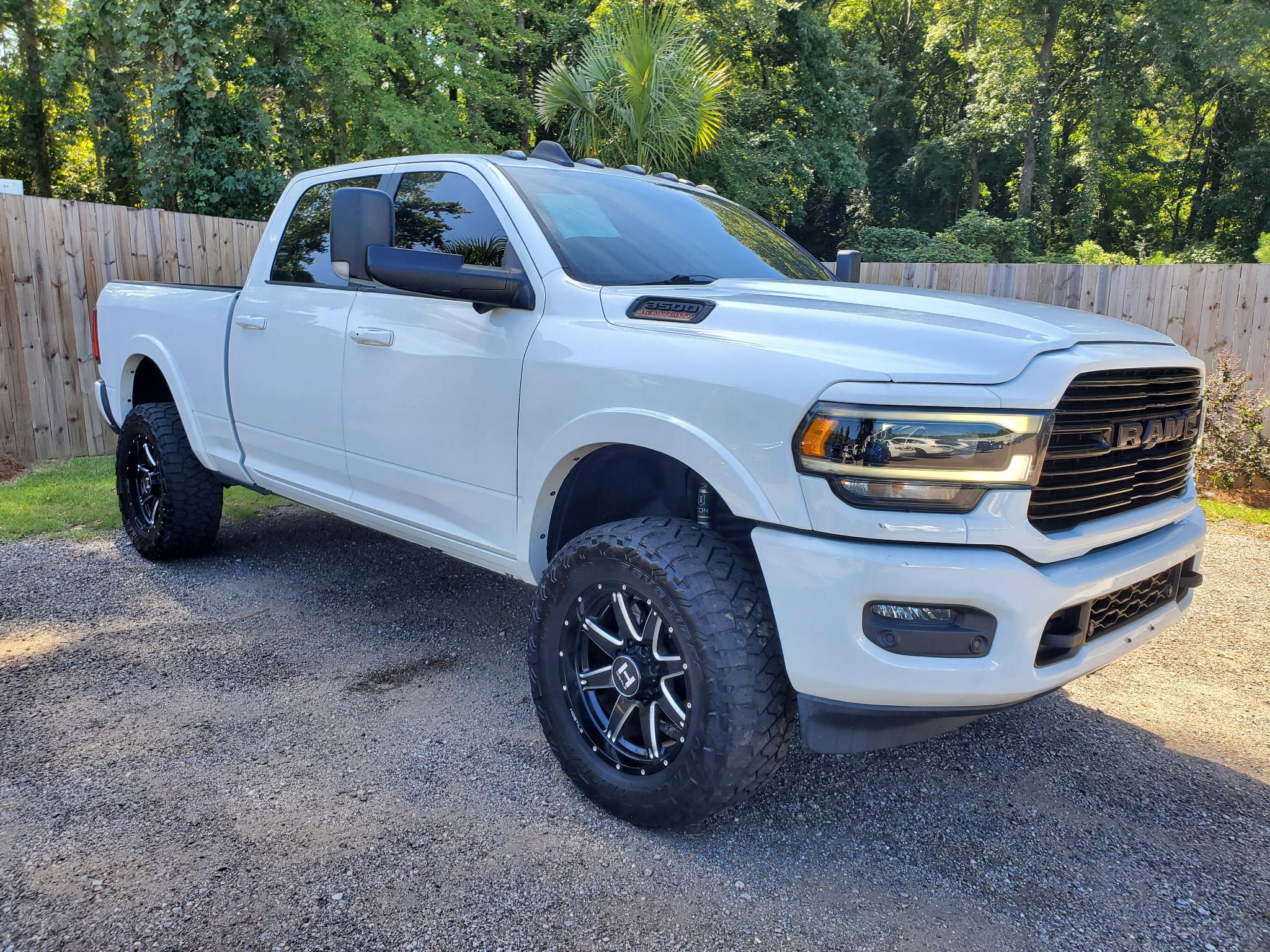 RAM 3500 Laramie 4x4 Crew Cab 6'4" Box 2020