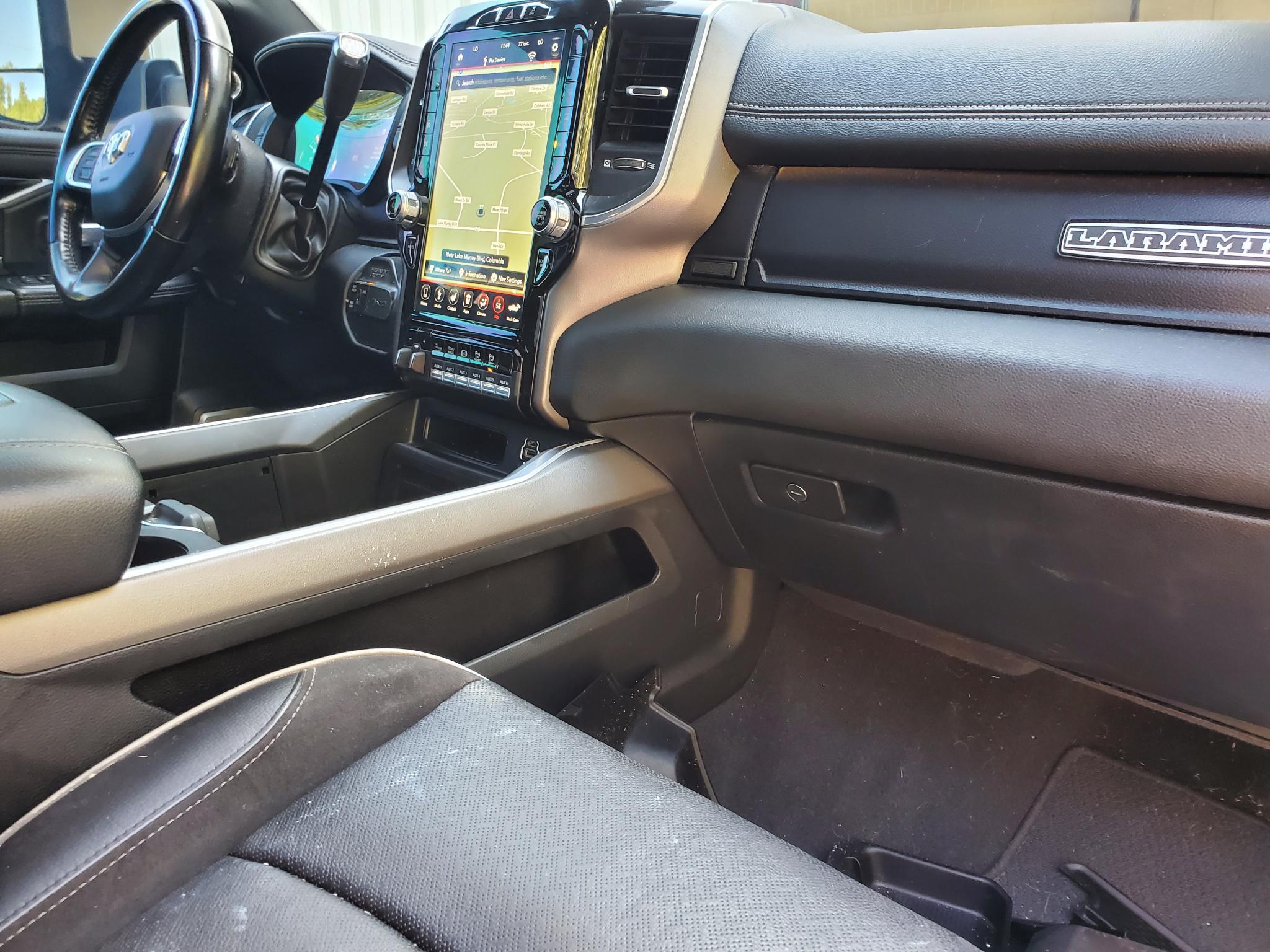 RAM 3500 Laramie 4x4 Crew Cab 6'4" Box 2020