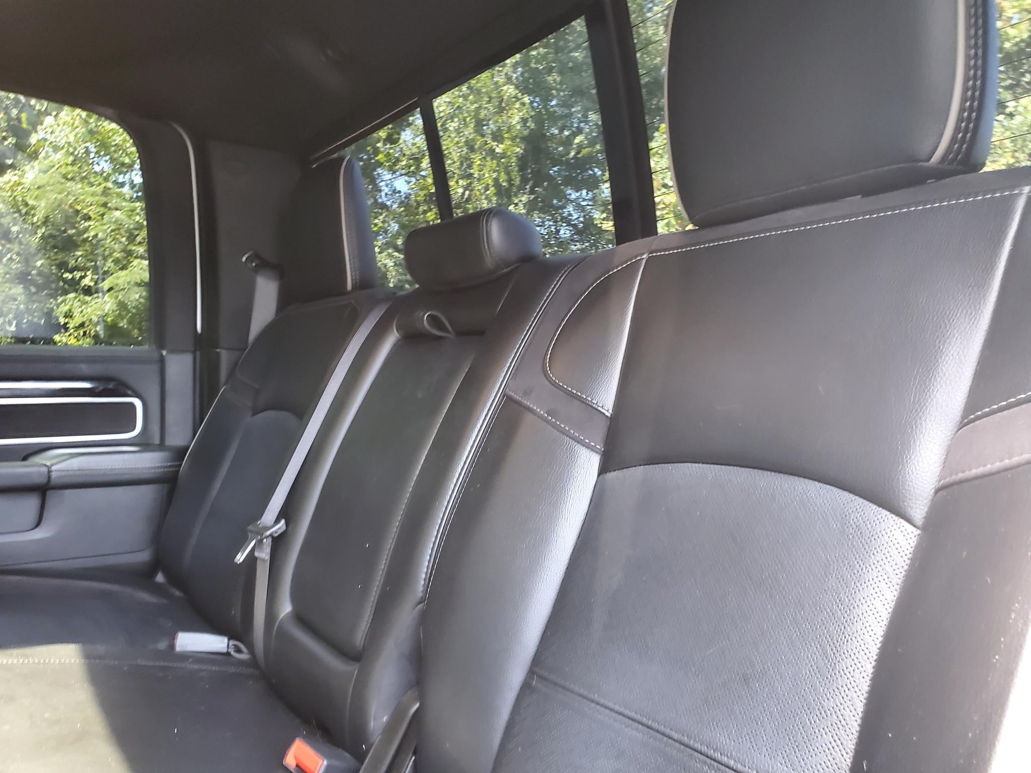 RAM 3500 Laramie 4x4 Crew Cab 6'4" Box 2020